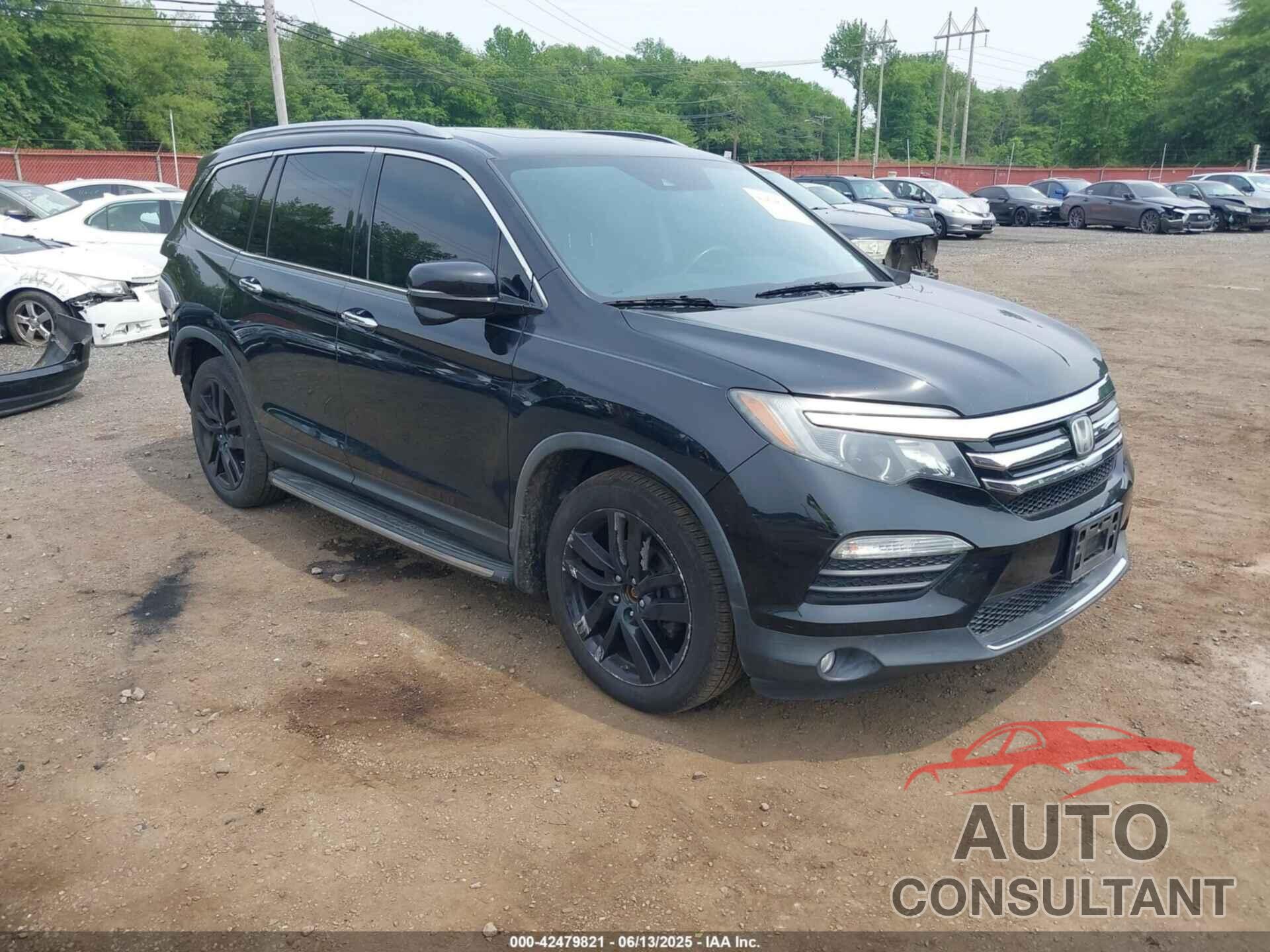 HONDA PILOT 2017 - 5FNYF6H93HB081404