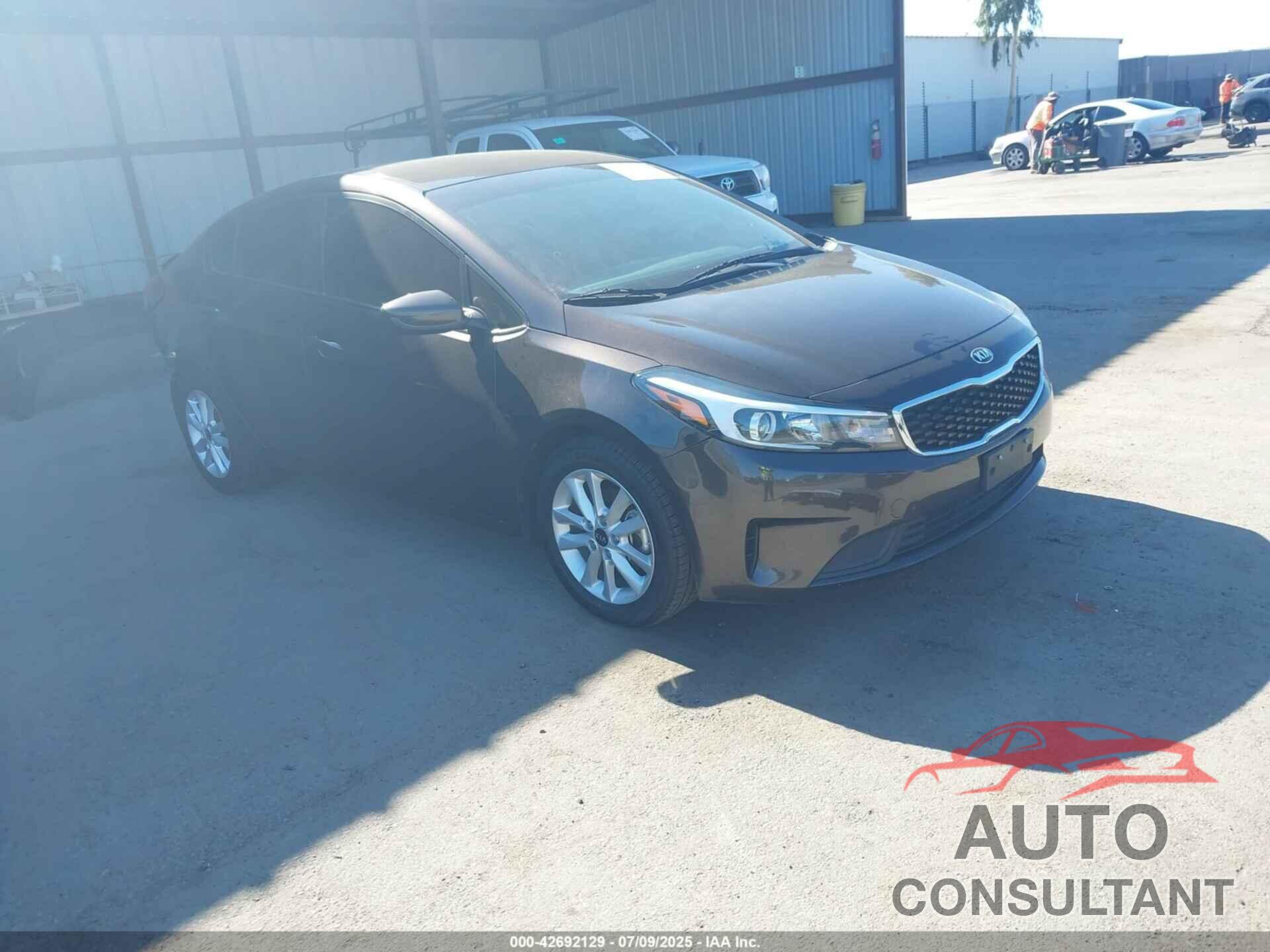 KIA FORTE 2017 - 3KPFL4A77HE152963