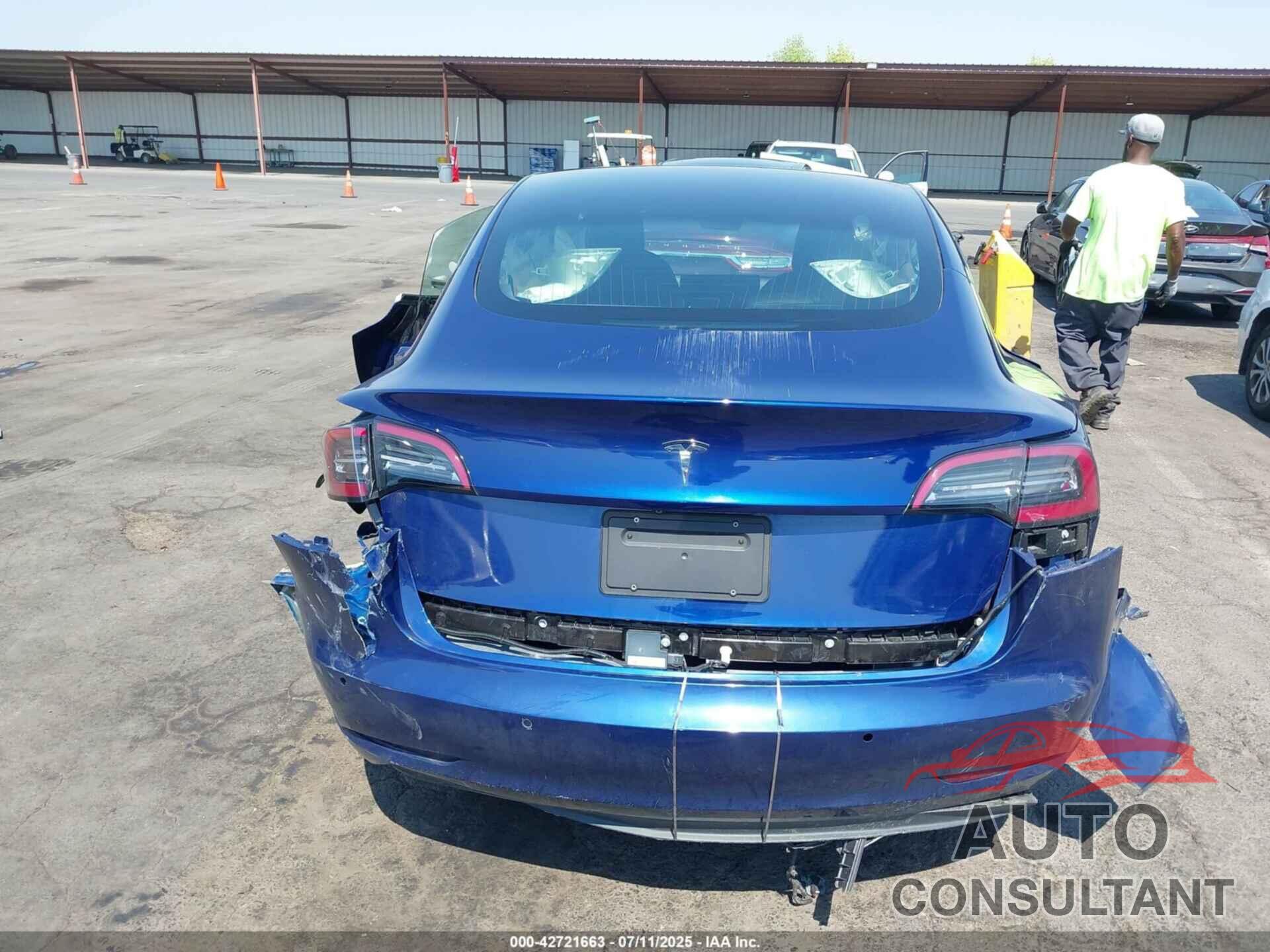 TESLA MODEL 3 2018 - 5YJ3E1EA5JF161095