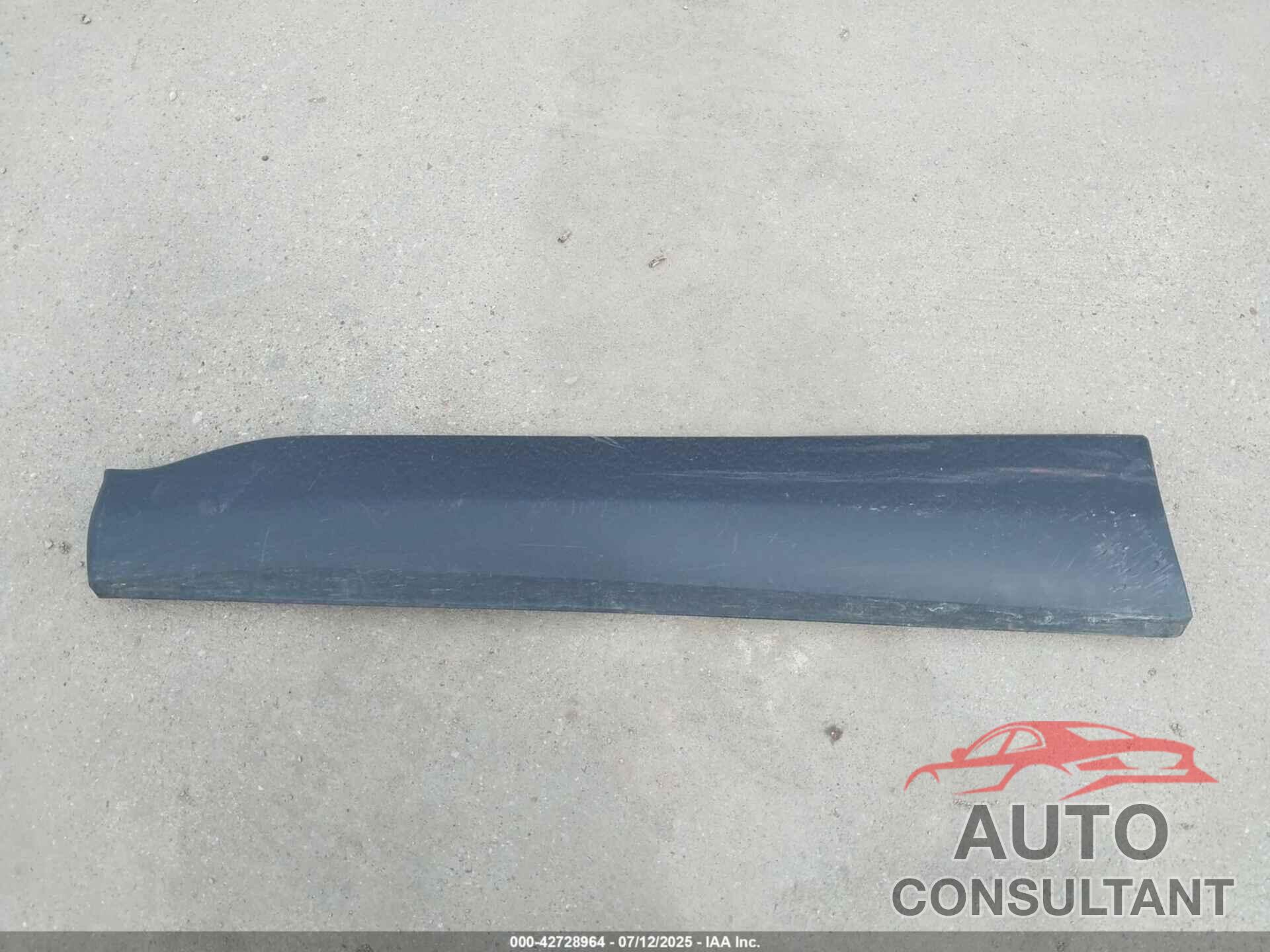 TOYOTA COROLLA CROSS 2023 - 7MUCAAAG9PV042997