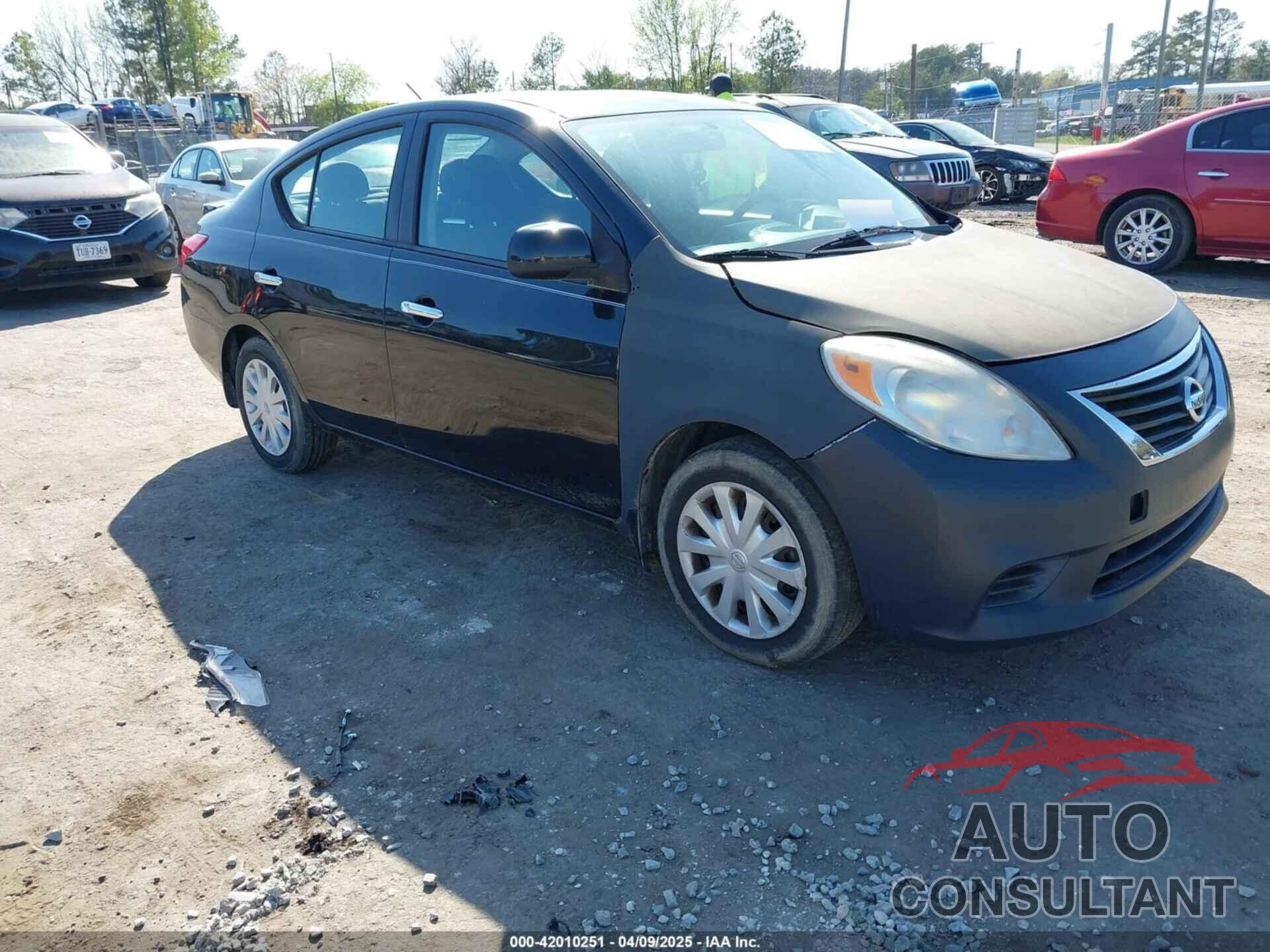 NISSAN VERSA 2013 - 3N1CN7APXDL877402