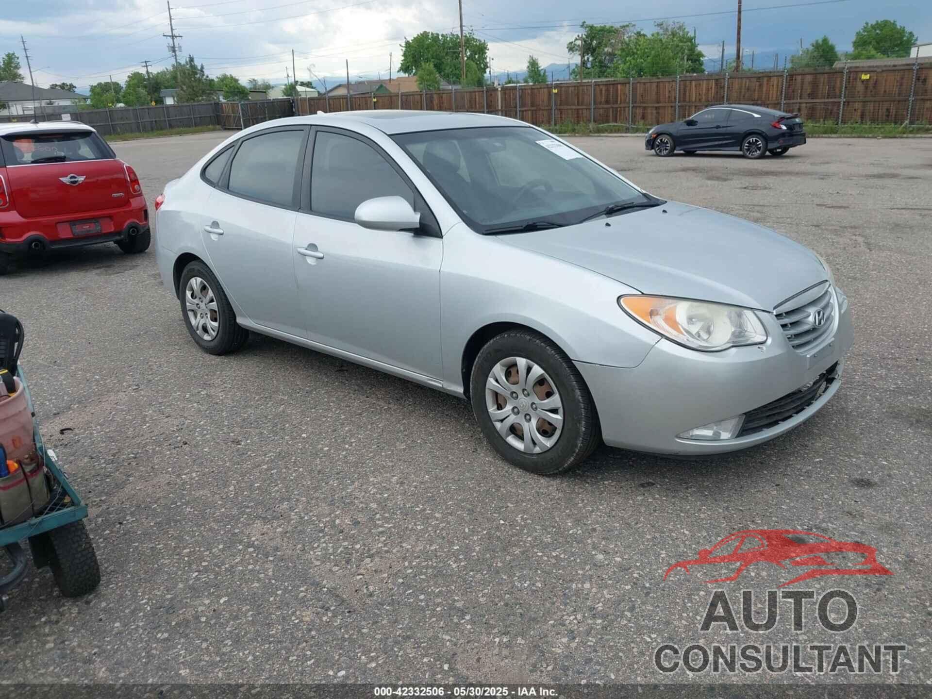 HYUNDAI ELANTRA 2010 - KMHDU4AD8AU994613
