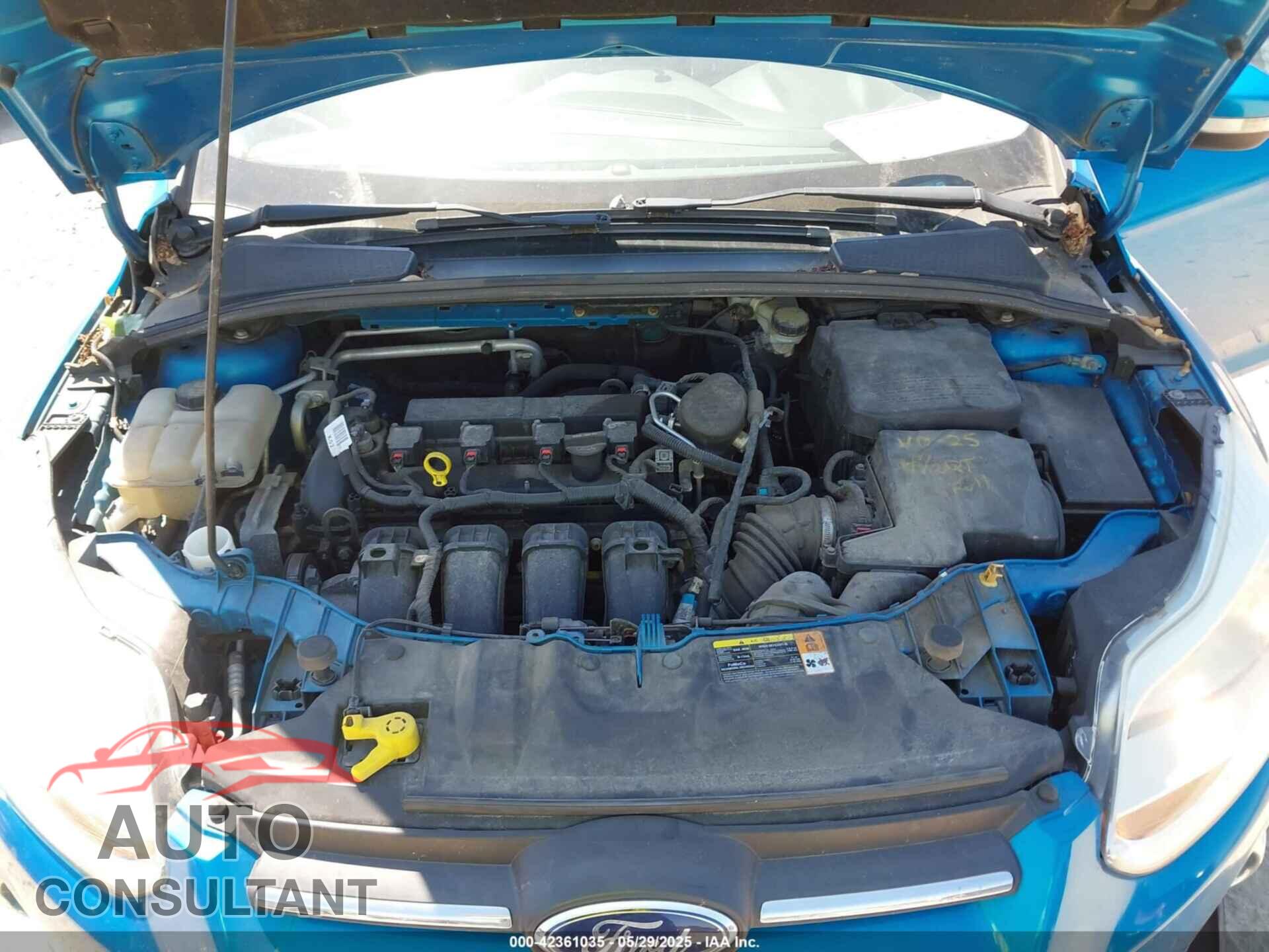 FORD FOCUS 2014 - 1FADP3F20EL240877