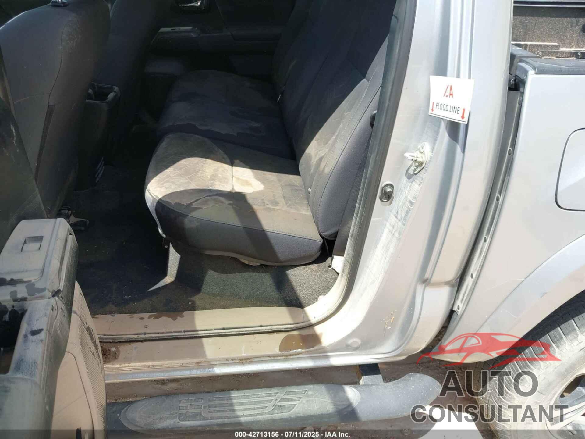 TOYOTA TACOMA 2016 - 5TFAZ5CN7GX014297