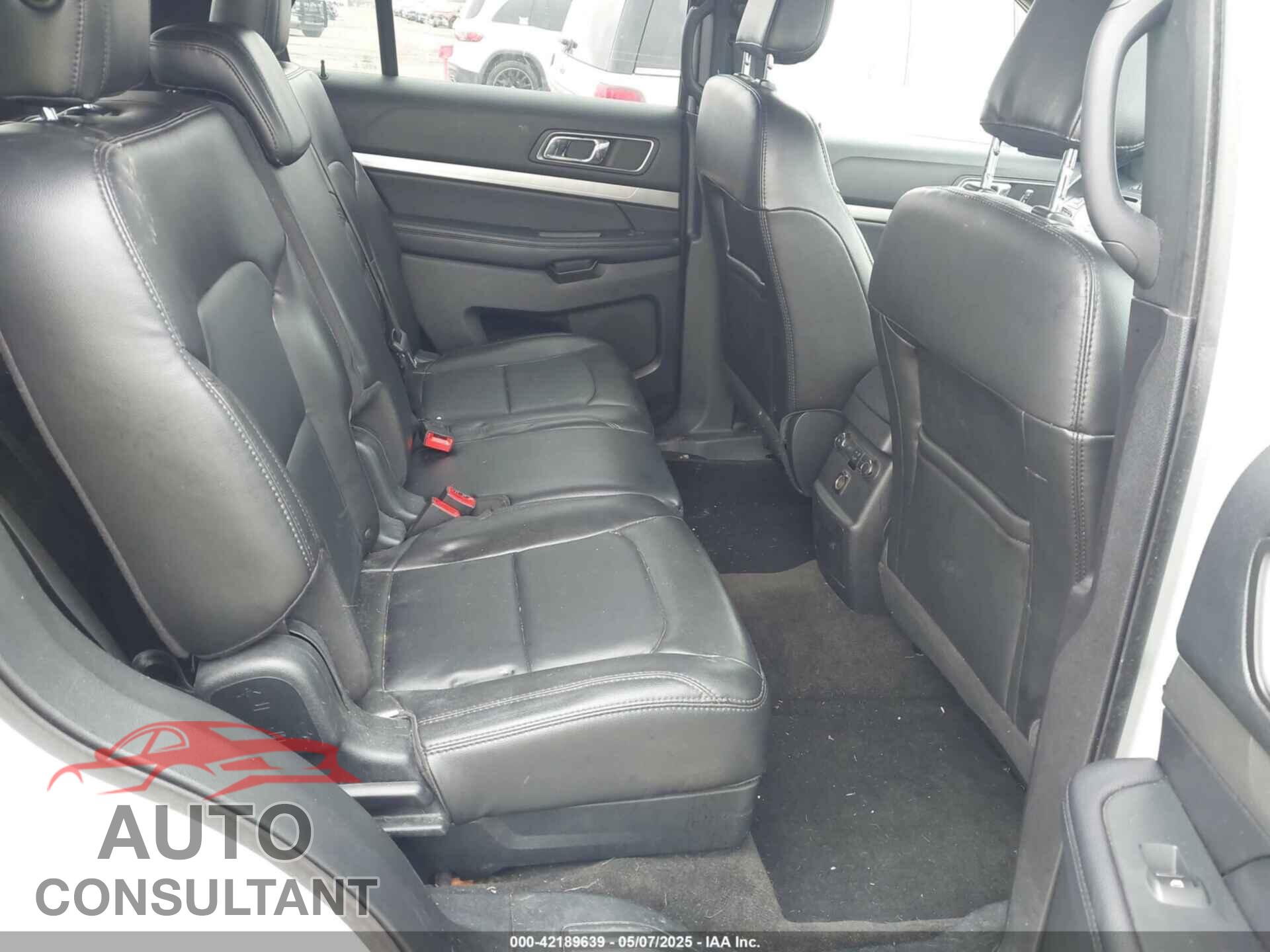 FORD EXPLORER 2018 - 1FM5K7D88JGB88909