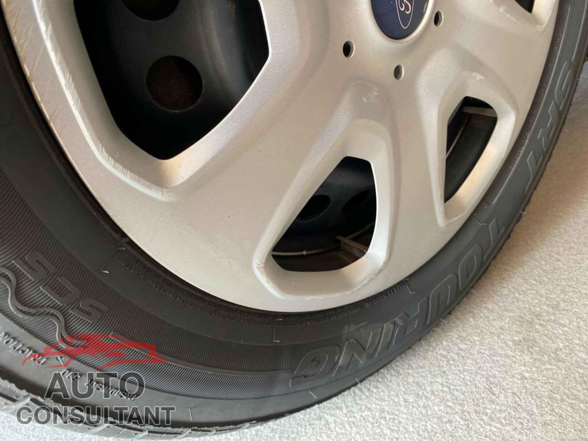 FORD FOCUS 2016 - 1FADP3E23GL366283