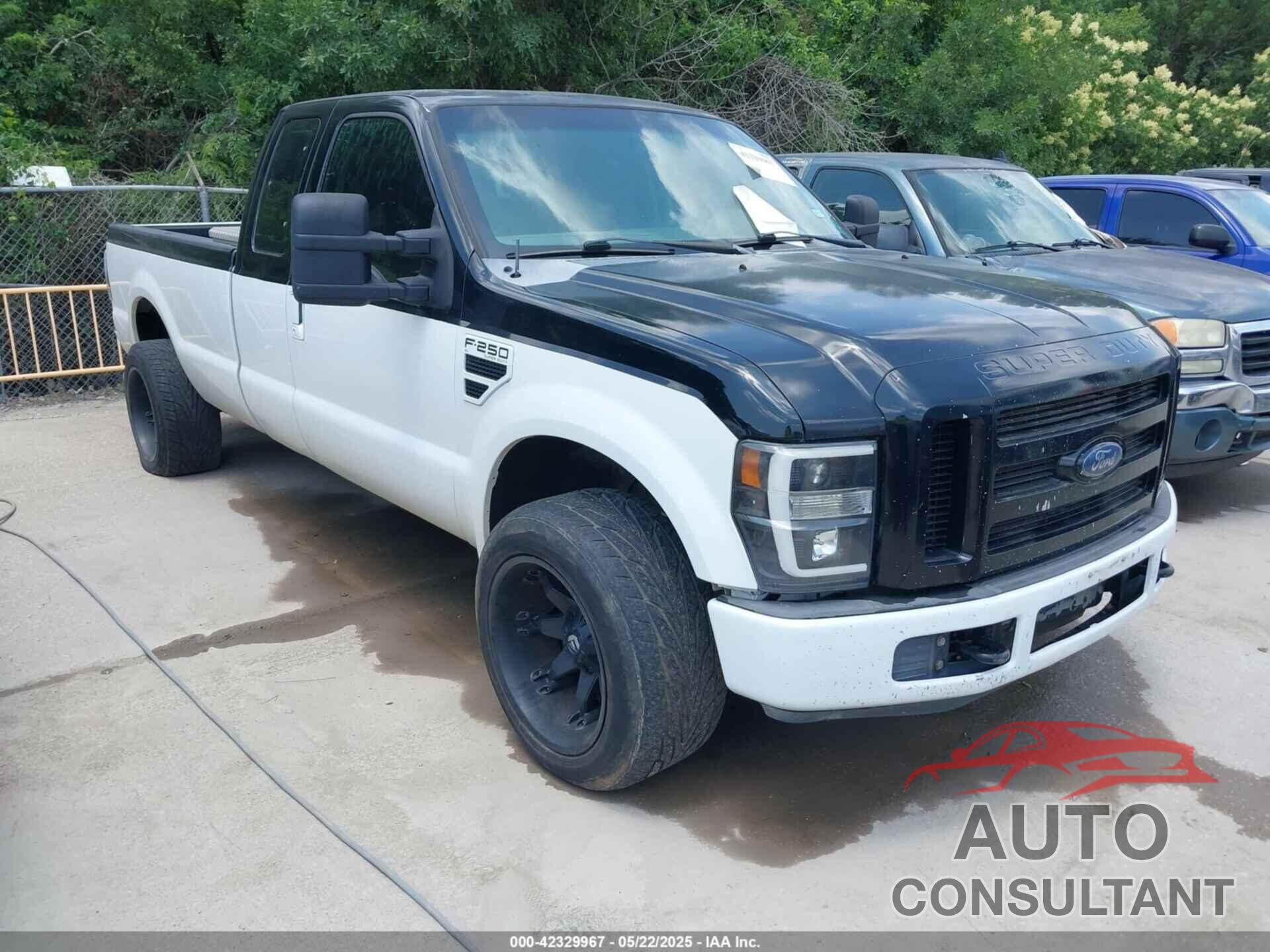 FORD F-250 2010 - 1FTSX2AR5AEB27005