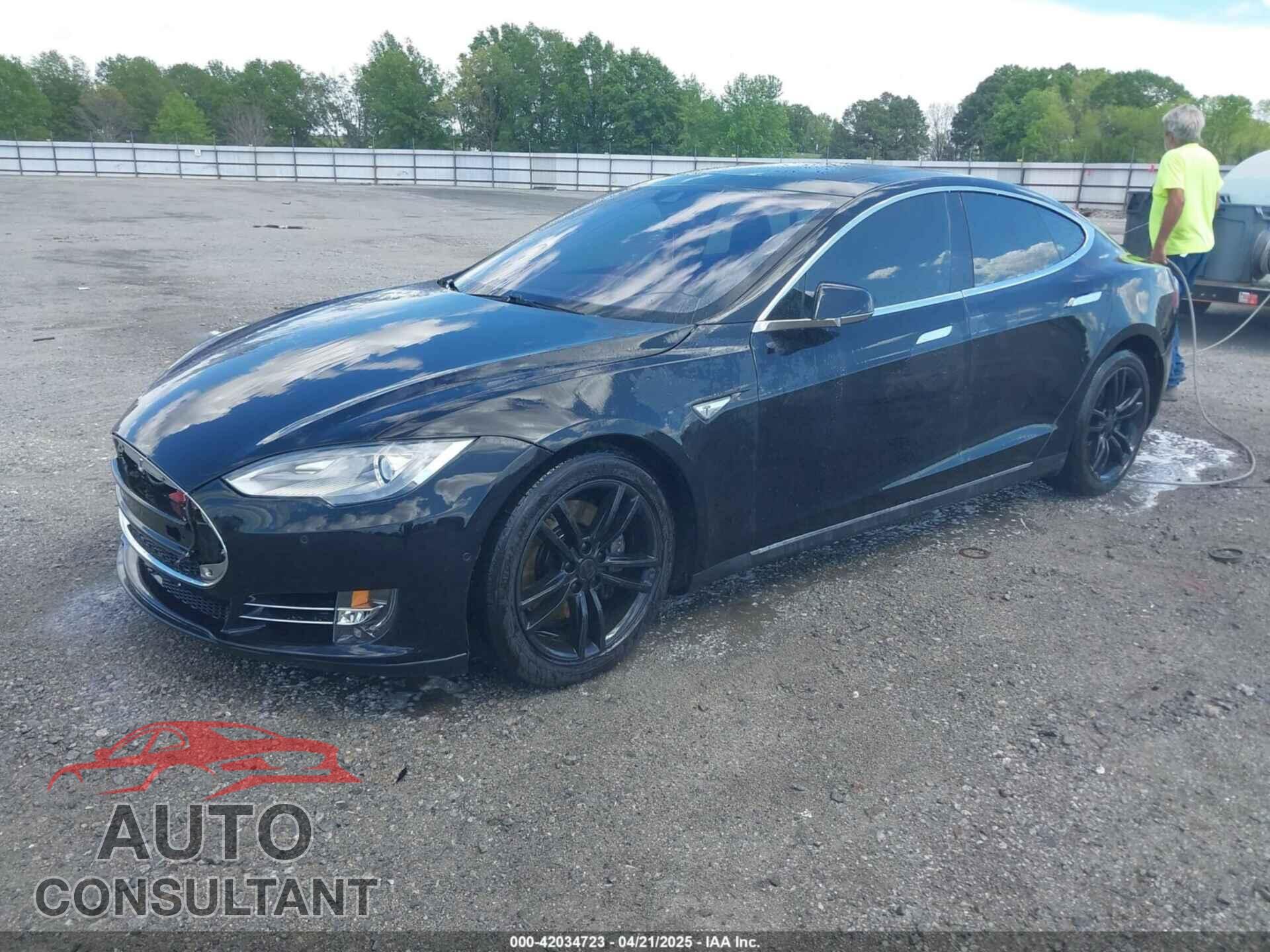 TESLA MODEL S 2015 - 5YJSA1H26FF094638