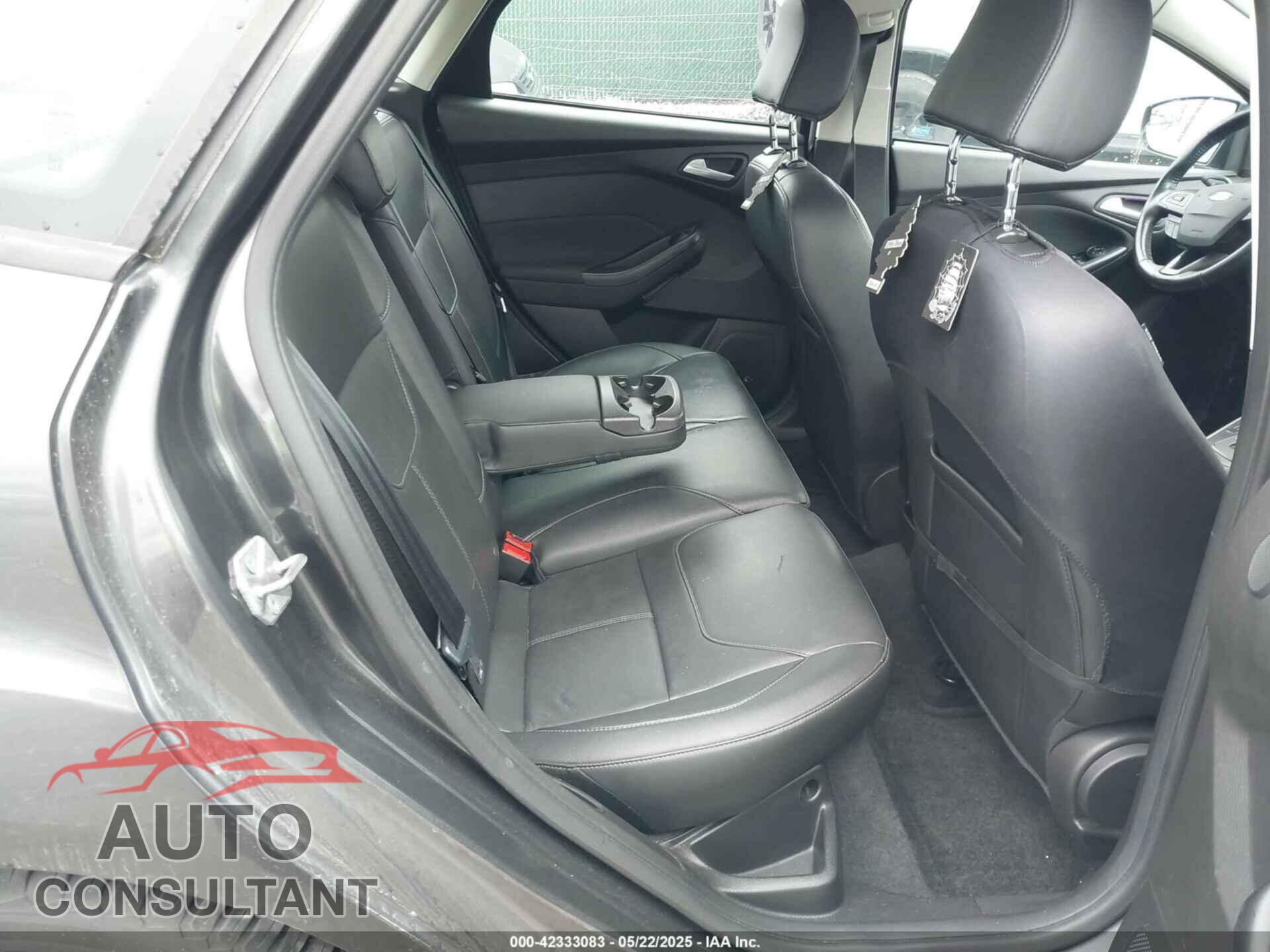 FORD FOCUS 2016 - 1FADP3K29GL370942