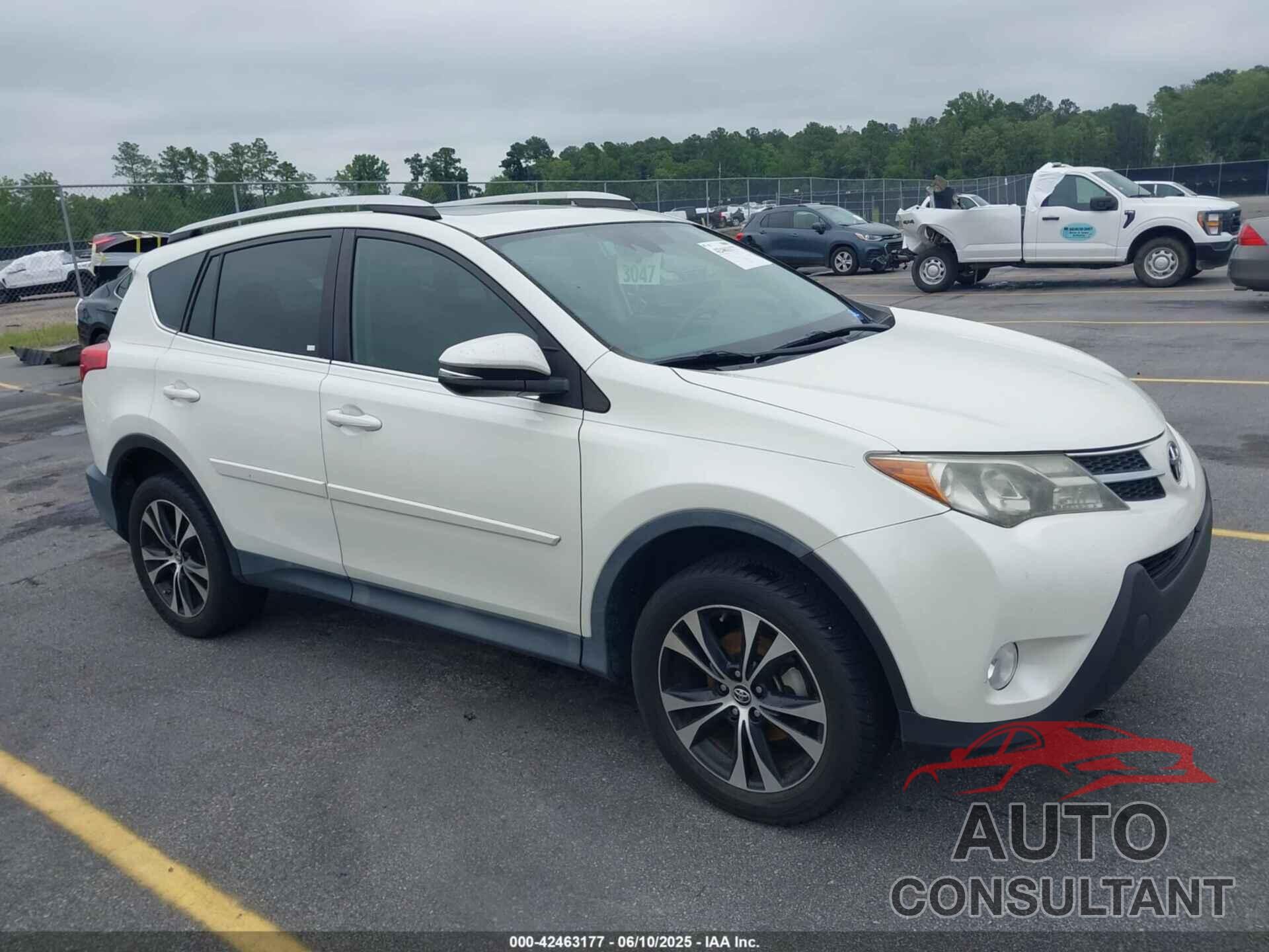 TOYOTA RAV4 2015 - 2T3DFREV2FW356821