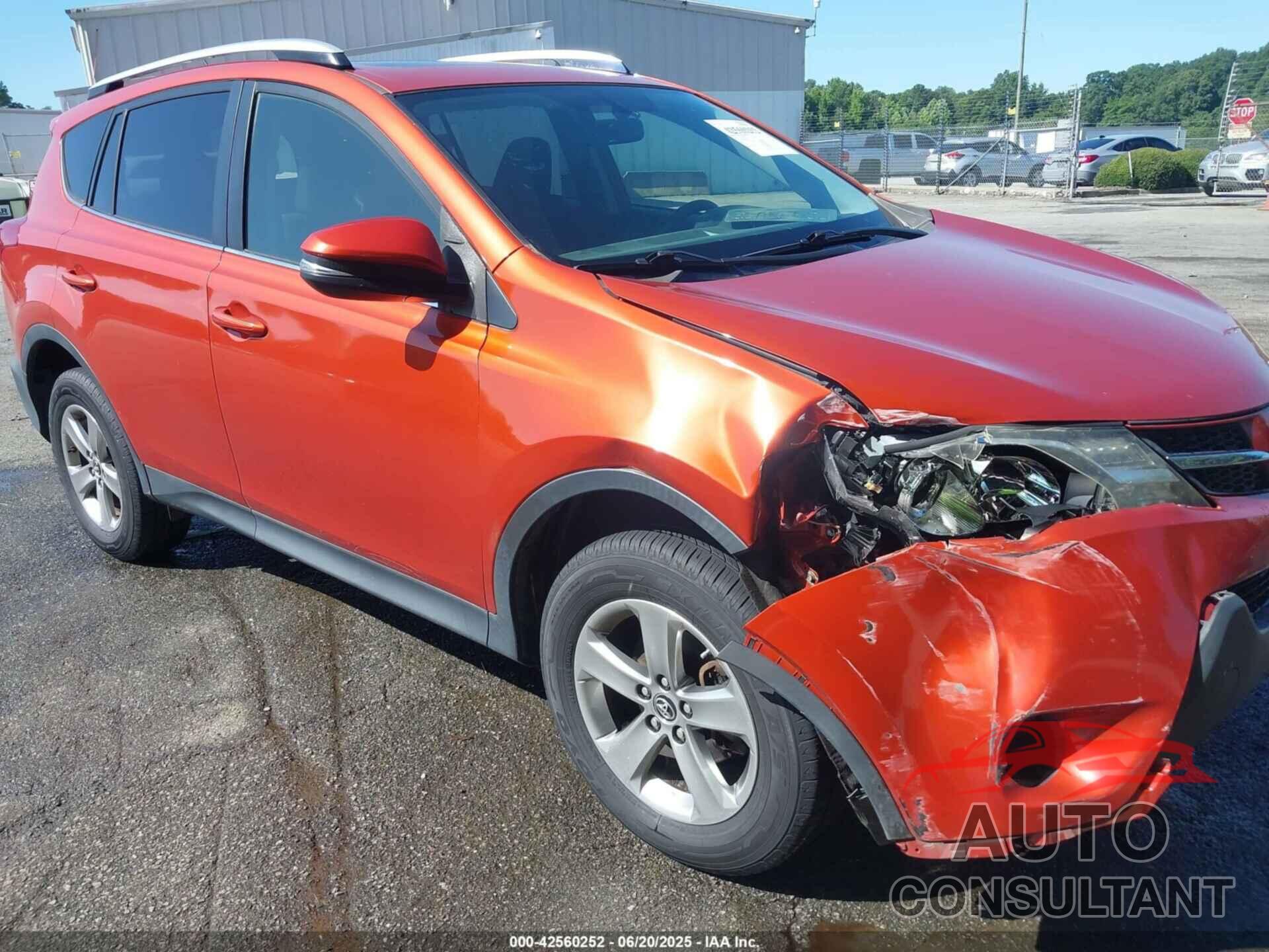 TOYOTA RAV4 2015 - JTMRFREVXFJ046257