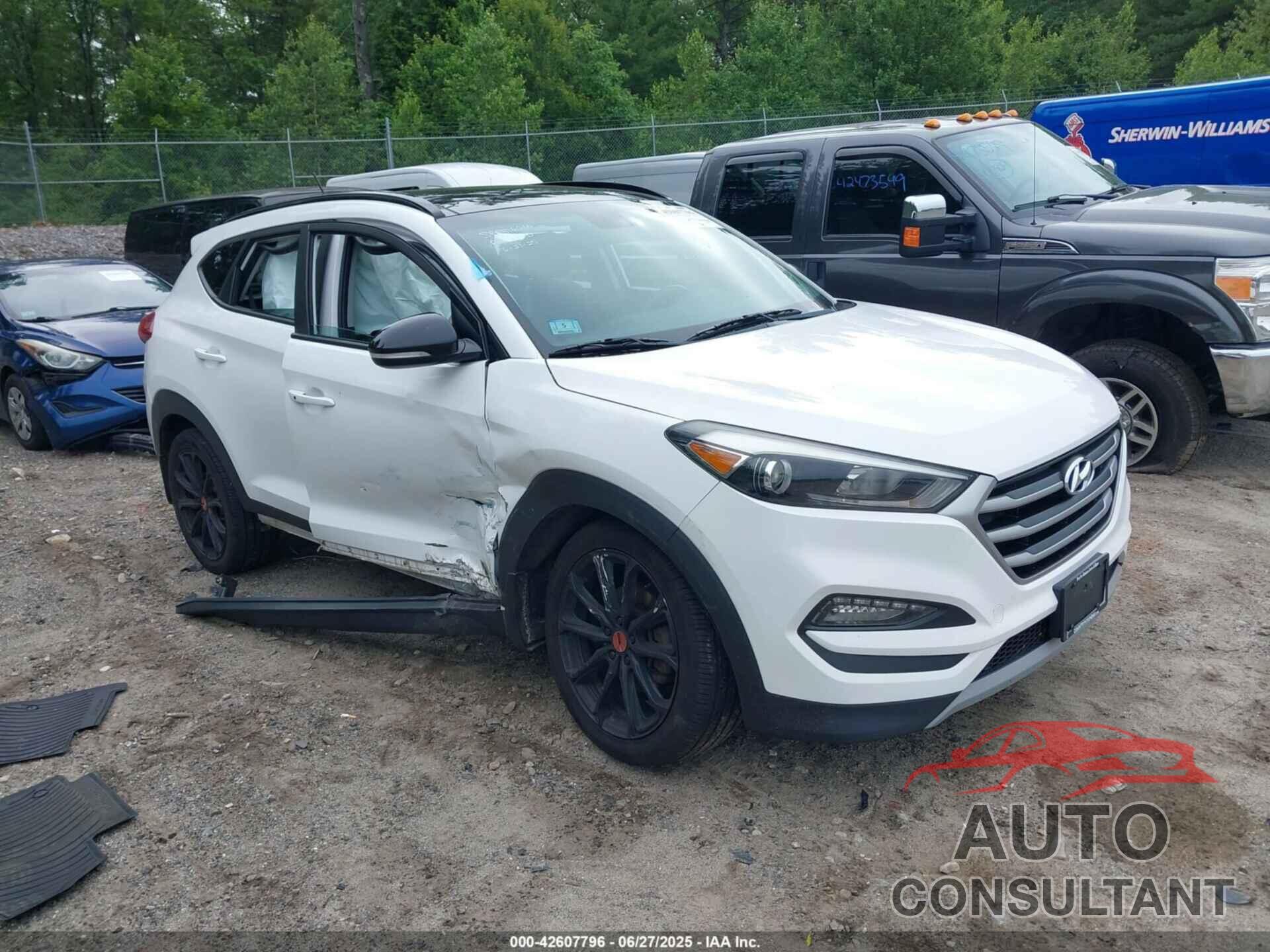 HYUNDAI TUCSON 2017 - KM8J33A25HU556995