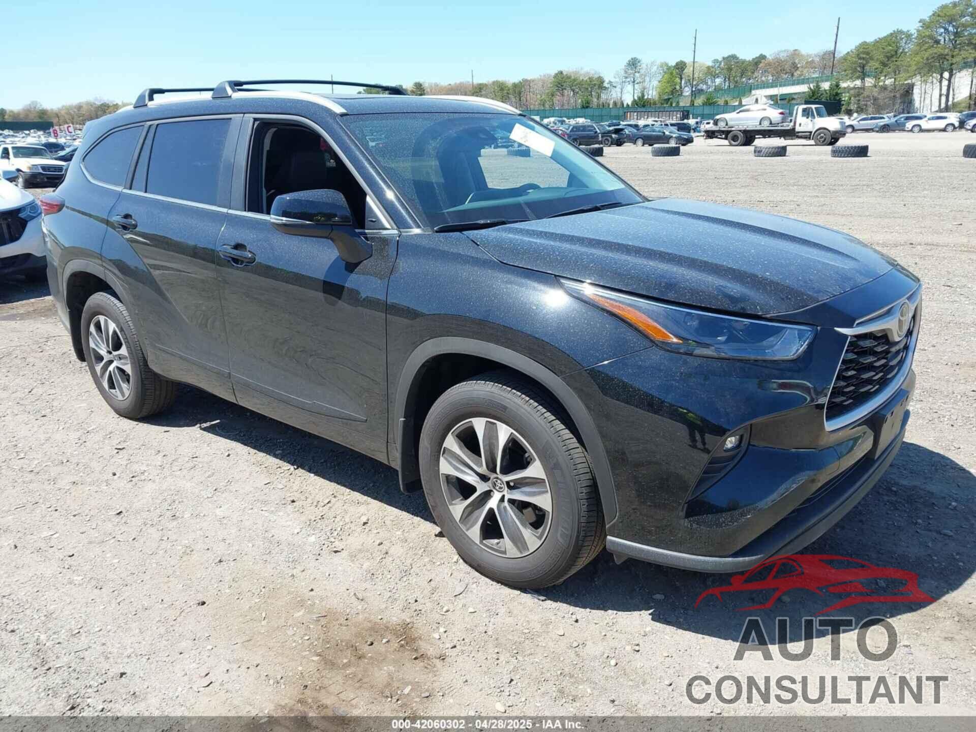 TOYOTA HIGHLANDER 2023 - 5TDKDRBH2PS018091