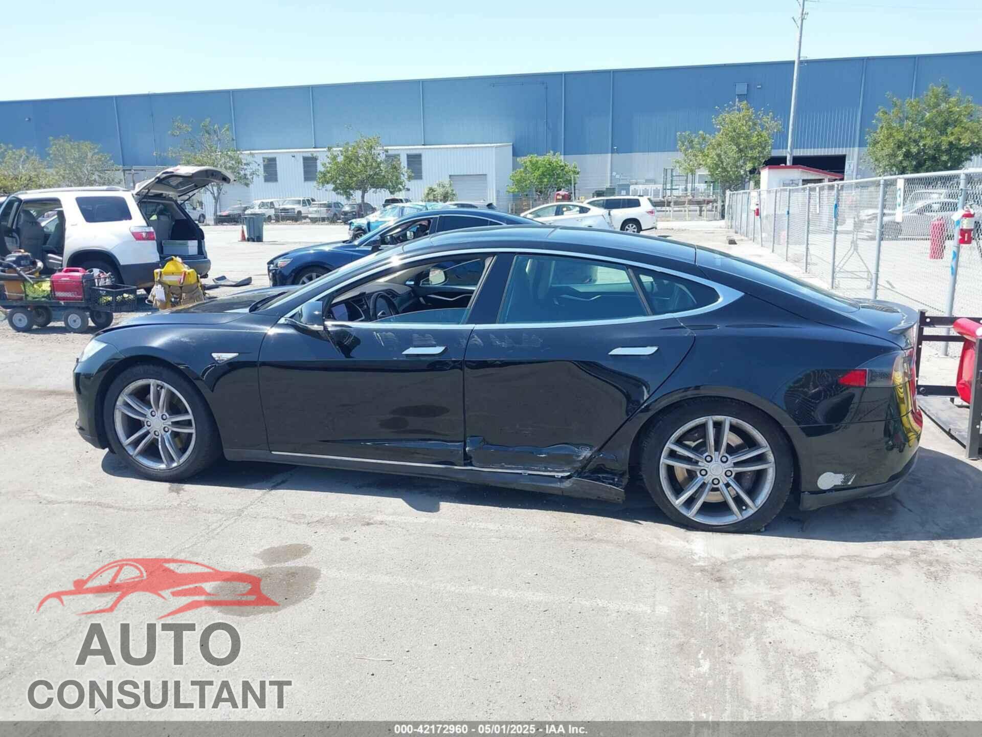 TESLA MODEL S 2013 - 5YJSA1CP6DFP08779