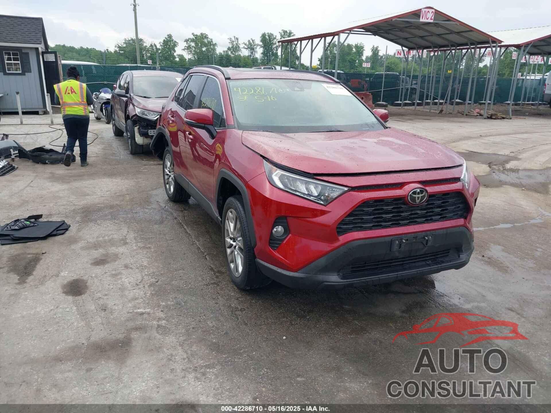 TOYOTA RAV4 2019 - 2T3C1RFV6KW046206