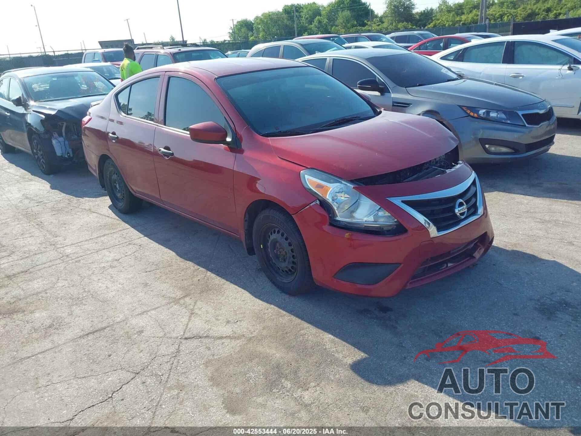 NISSAN VERSA 2019 - 3N1CN7AP0KL844566