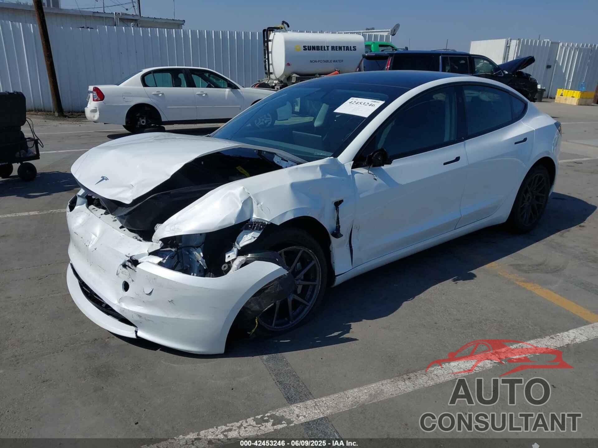 TESLA MODEL 3 2025 - 5YJ3E1EA4SF903567