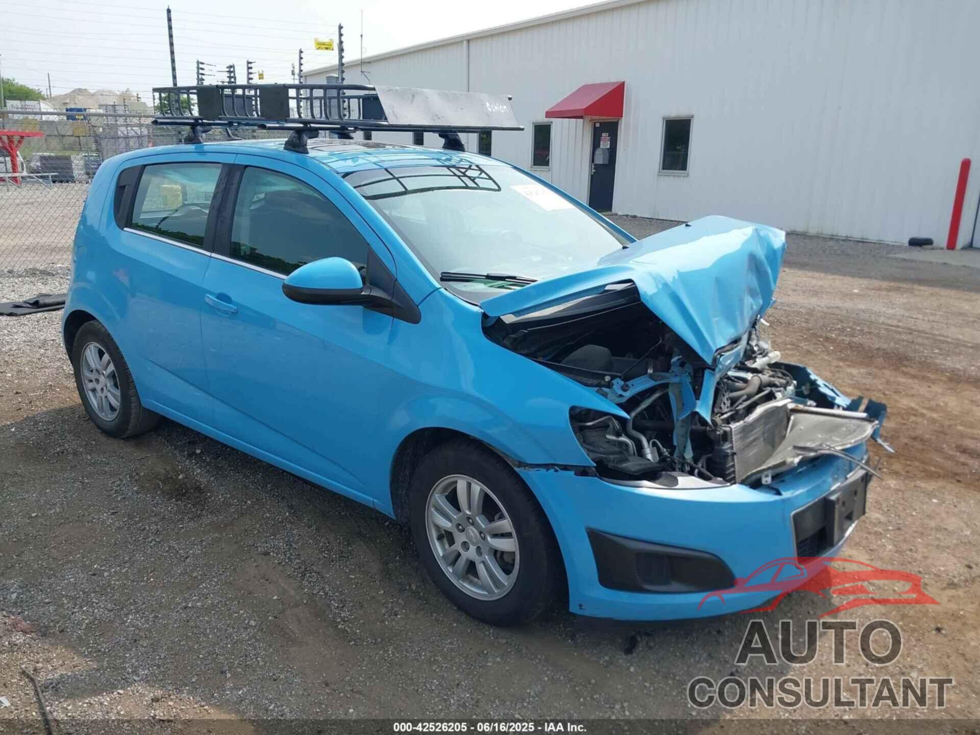 CHEVROLET SONIC 2014 - 1G1JC6SB1E4168266