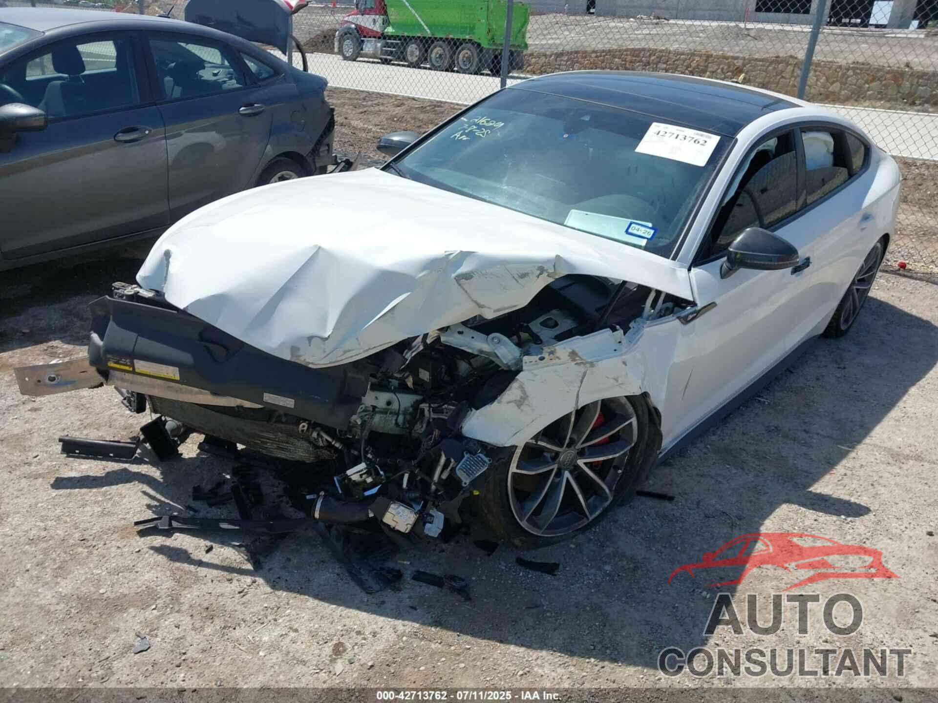 AUDI A5 2019 - WAUDNCF50KA068638