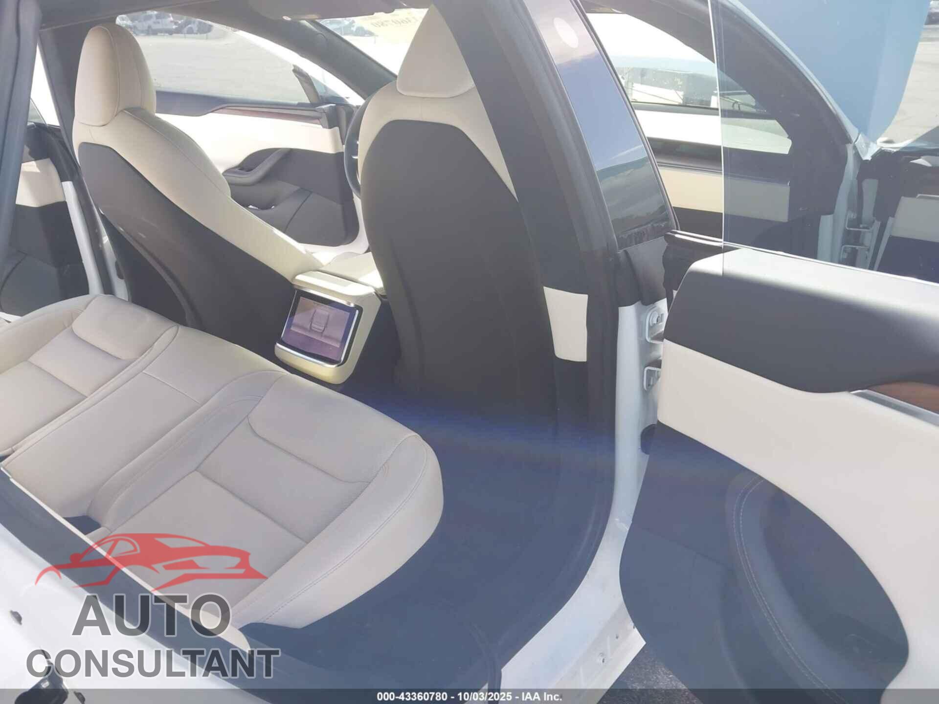 TESLA MODEL S 2022 - 5YJSA1E52NF486660