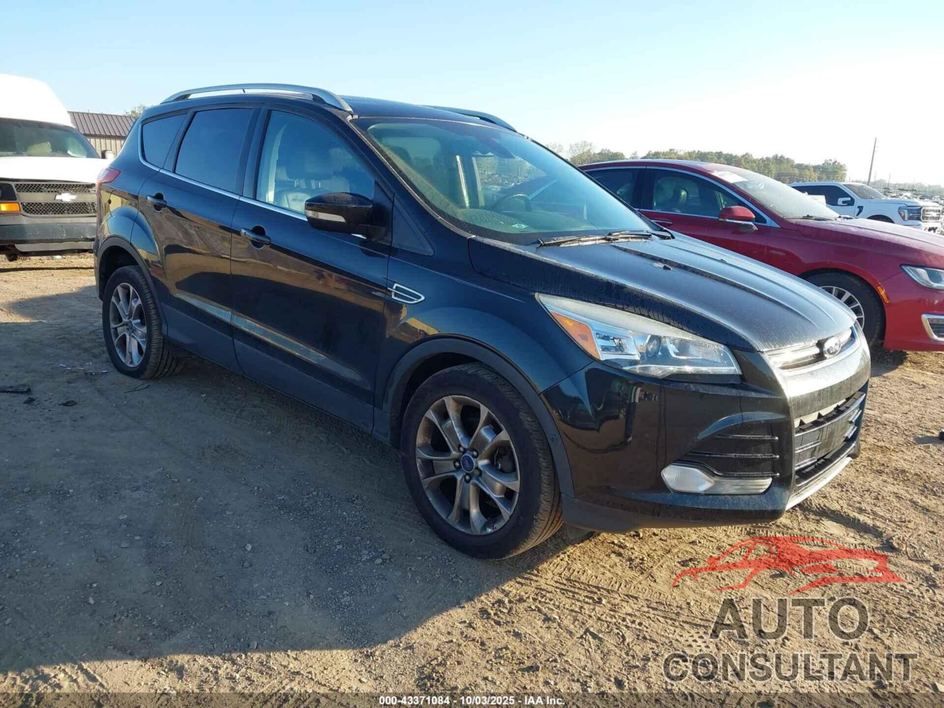 FORD ESCAPE 2015 - 1FMCU9JX7FUA07073