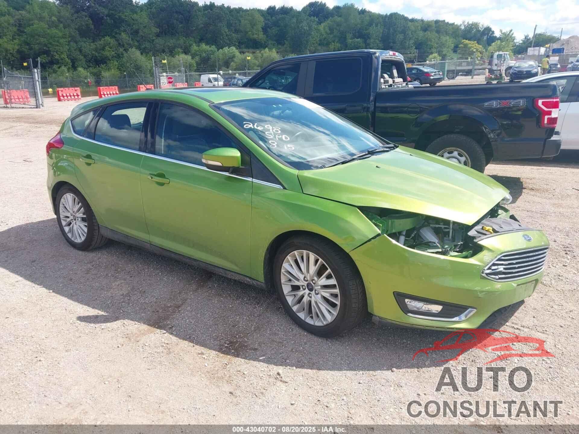 FORD FOCUS 2018 - 1FADP3N20JL294000