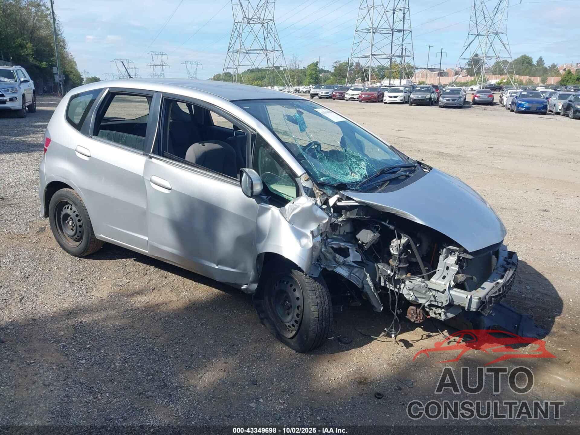 HONDA FIT 2013 - JHMGE8H38DC068109
