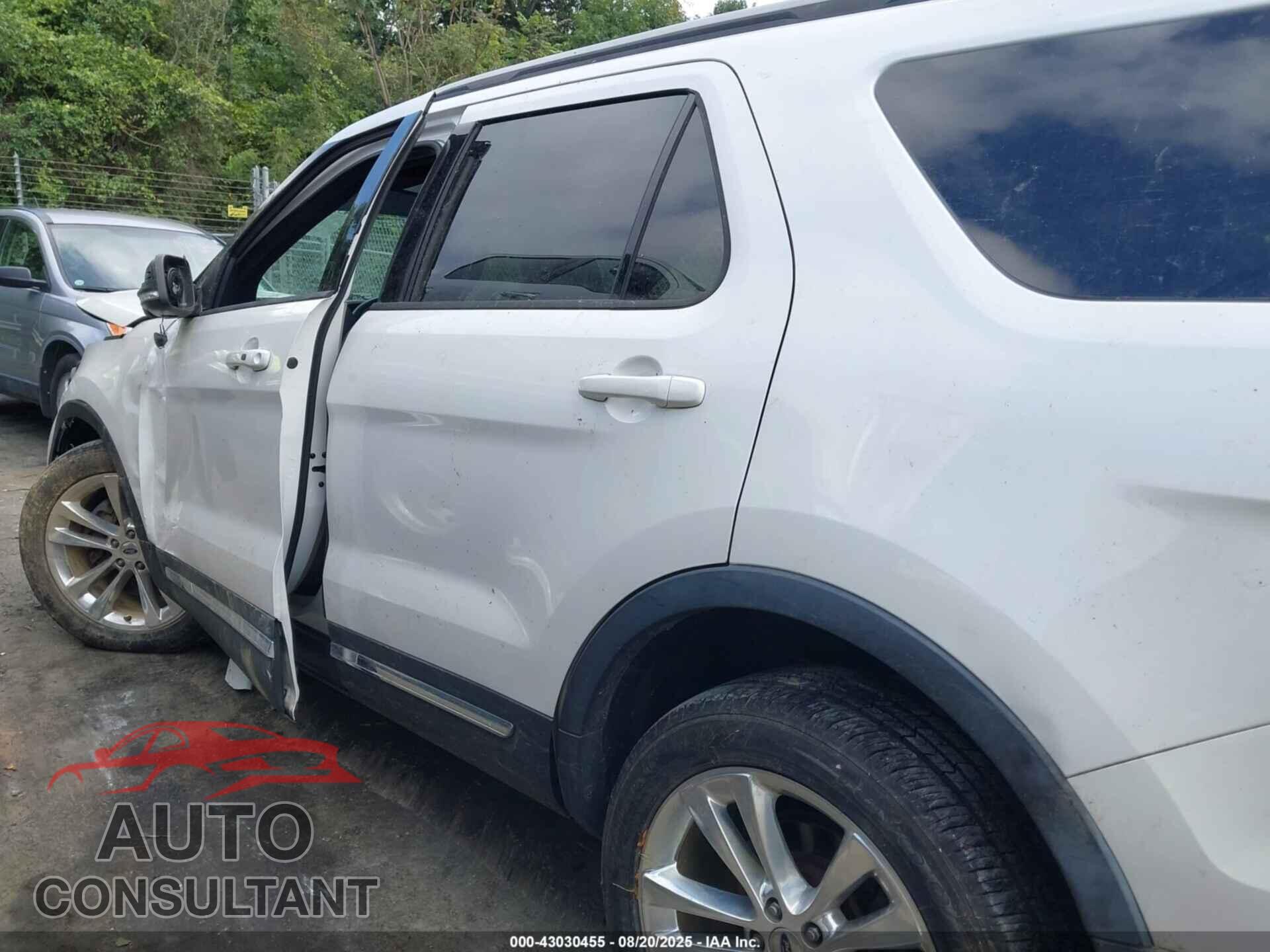 FORD EXPLORER 2018 - 1FM5K7D86JGB62809