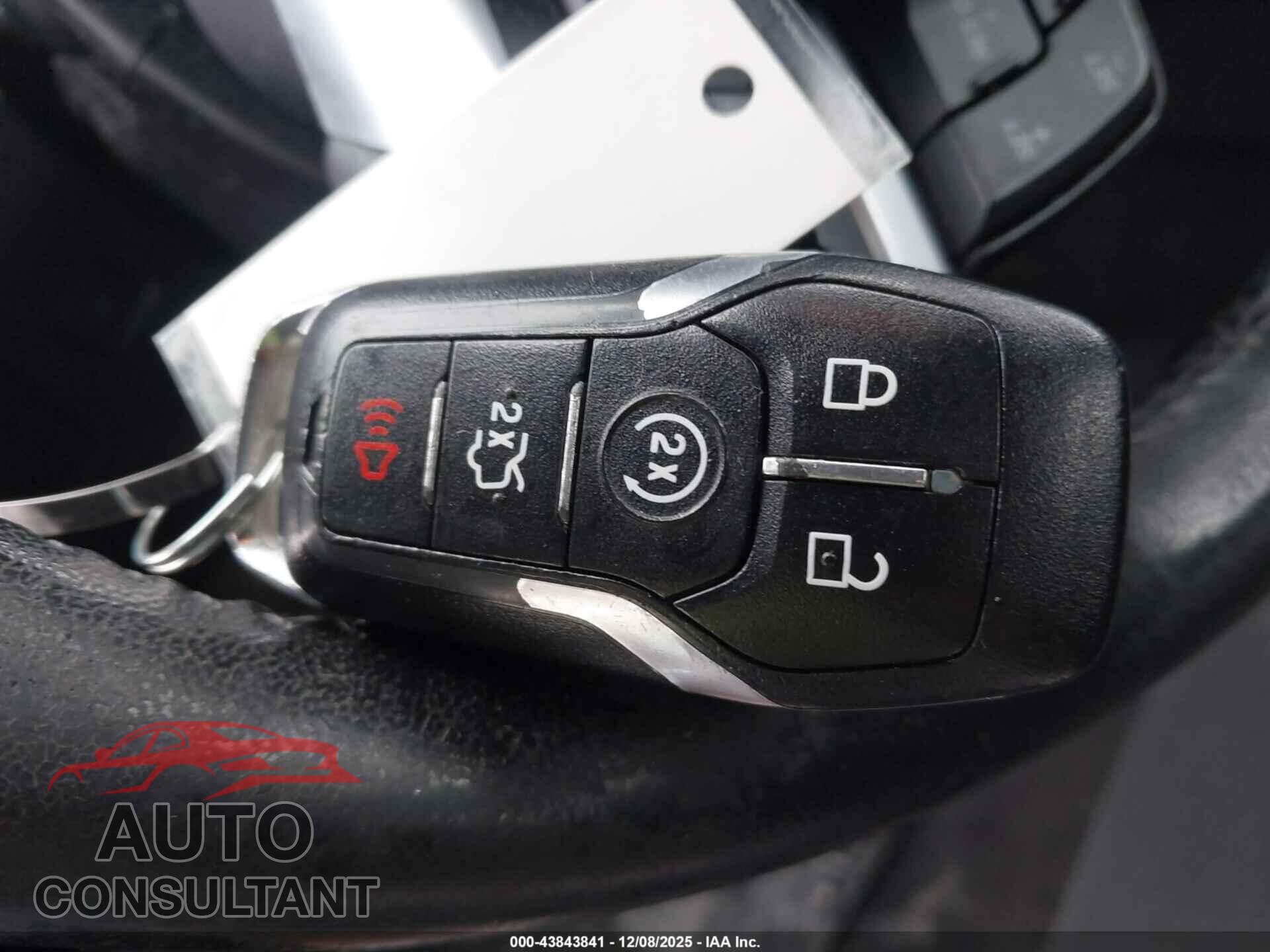 FORD MUSTANG 2017 - 1FA6P8TH5H5287121