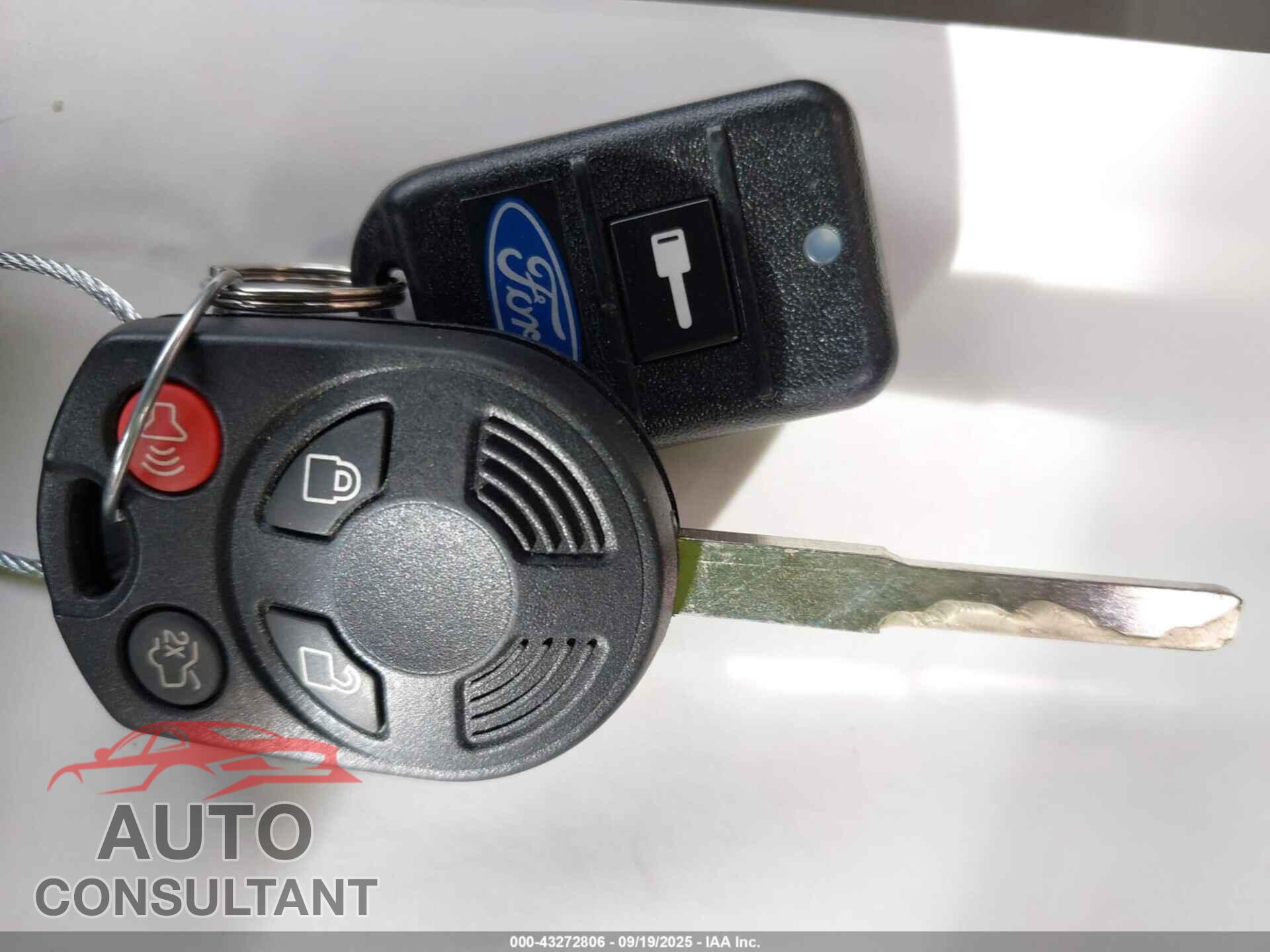 FORD ESCAPE 2013 - 1FMCU9G95DUC02501