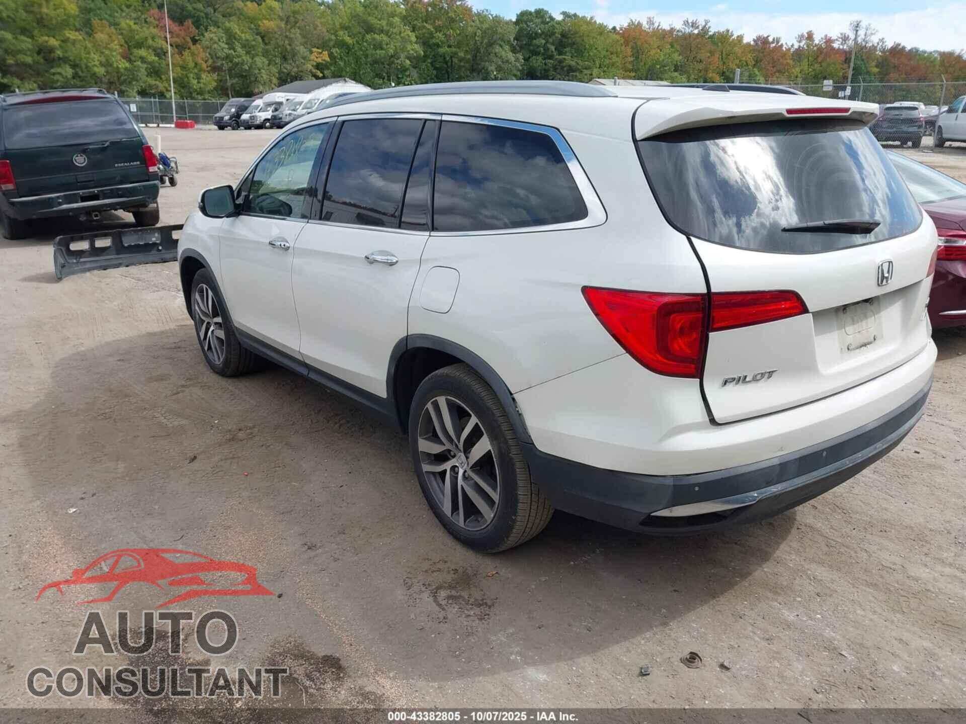 HONDA PILOT 2017 - 5FNYF6H92HB003020