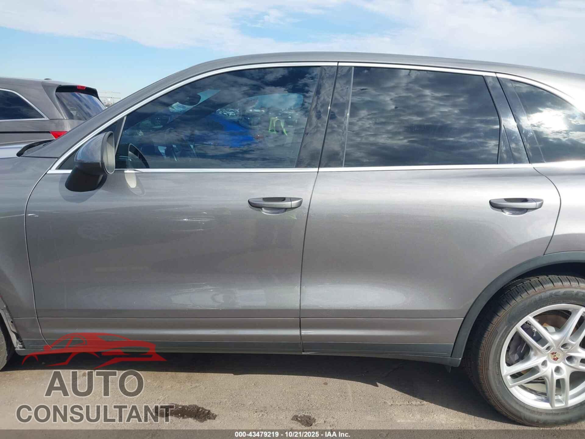 PORSCHE CAYENNE 2013 - WP1AA2A25DLA03699