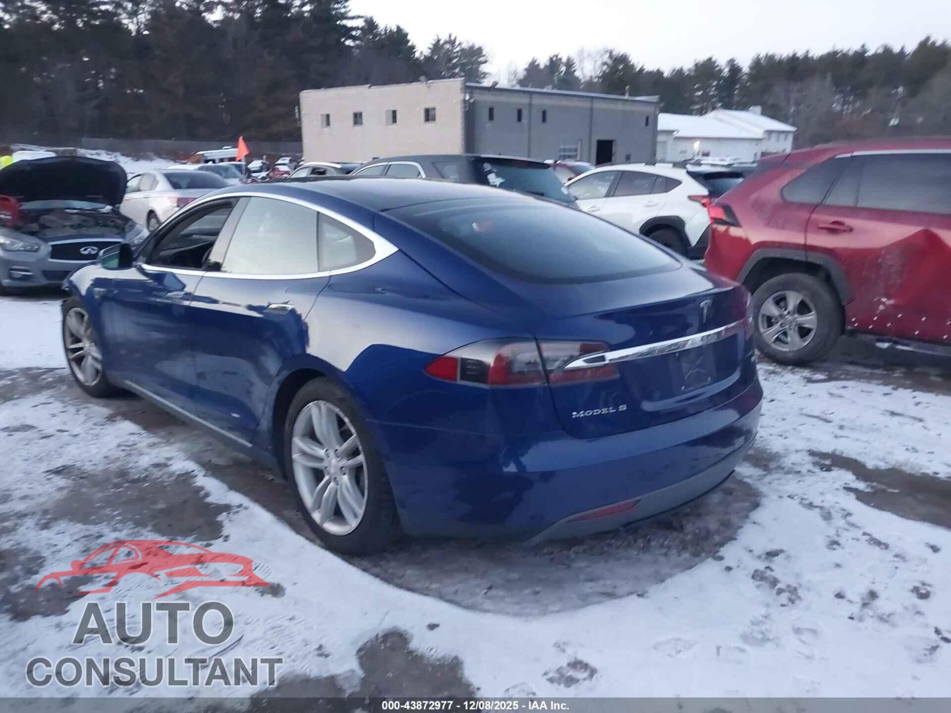 TESLA MODEL S 2015 - 5YJSA1E27FF100273