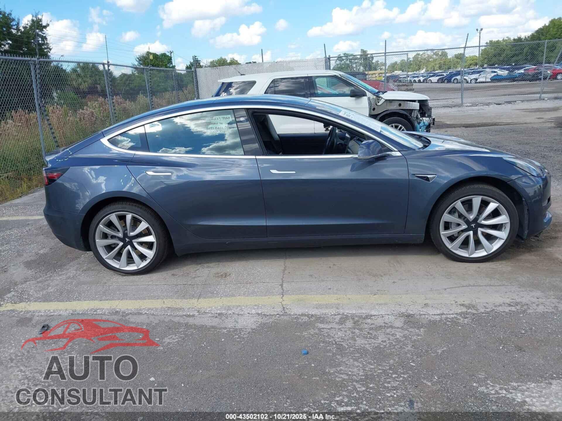 TESLA MODEL 3 2020 - 5YJ3E1EA7LF645644