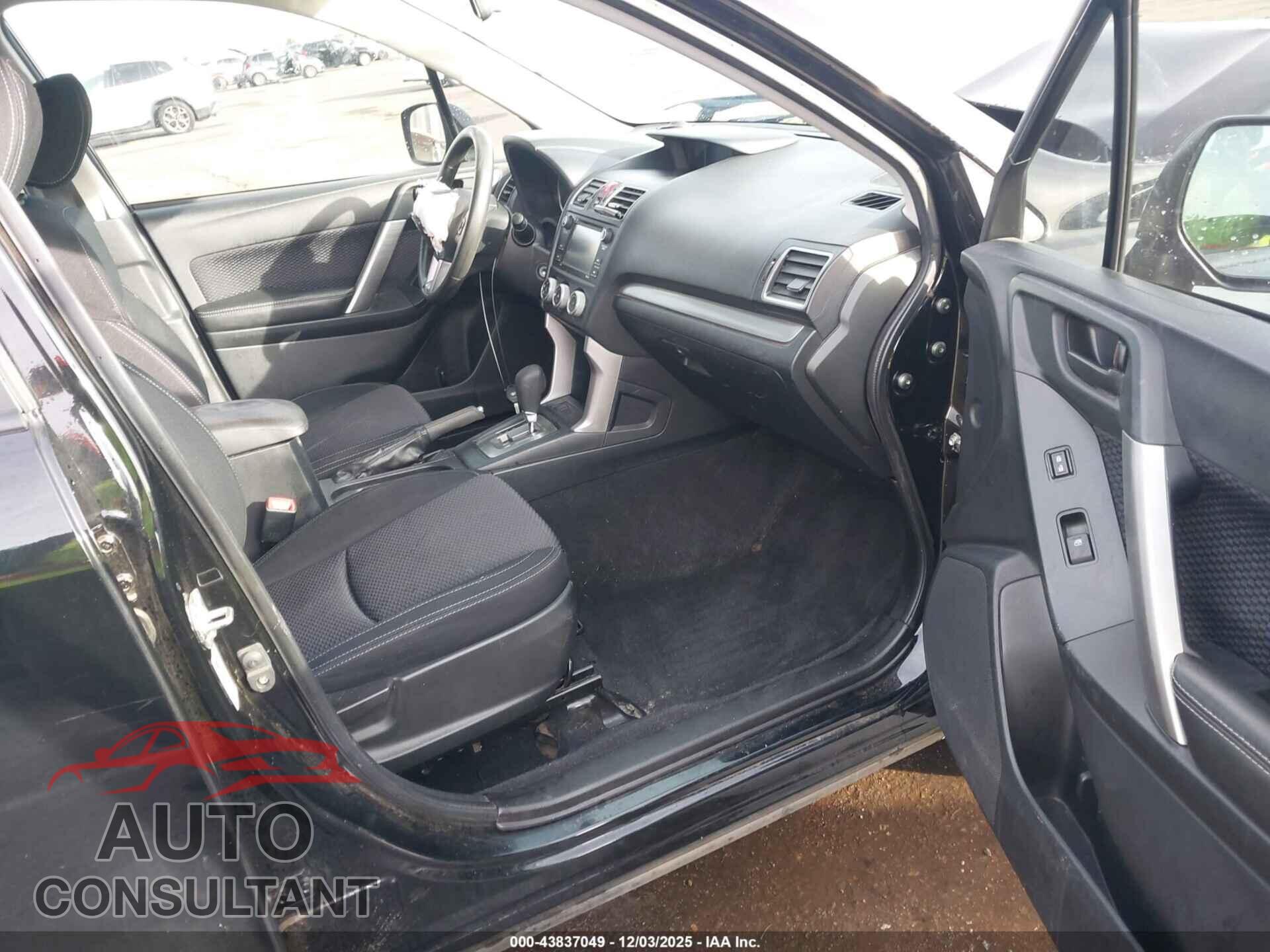 SUBARU FORESTER 2017 - JF2SJAAC0HH809324