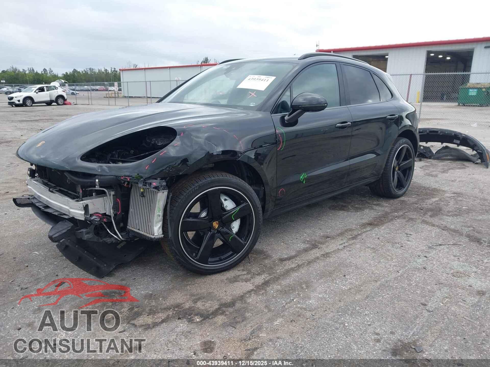 PORSCHE MACAN 2021 - WP1AF2A51MLB60223