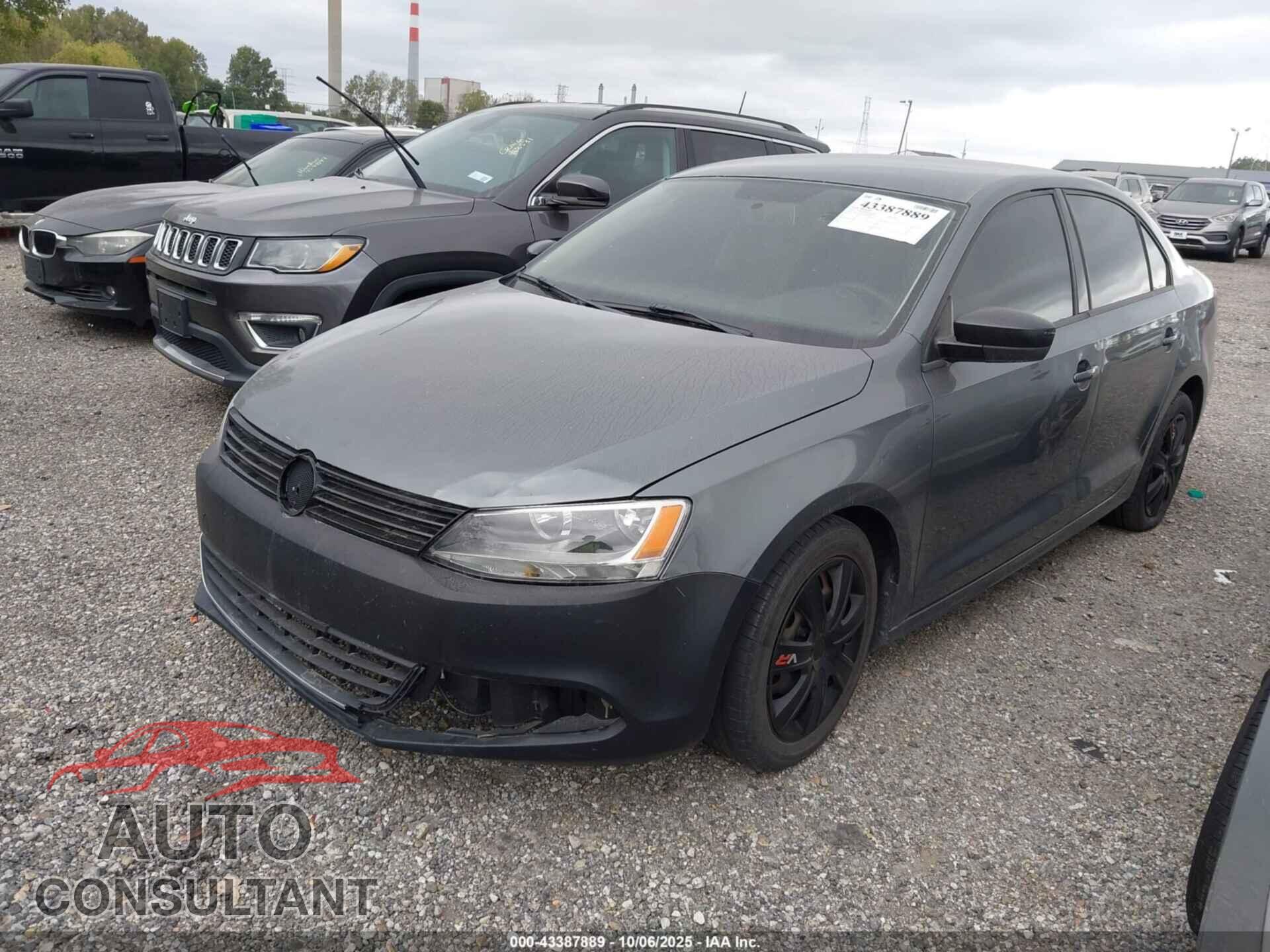 VOLKSWAGEN JETTA 2013 - 3VW2K7AJ9DM364596