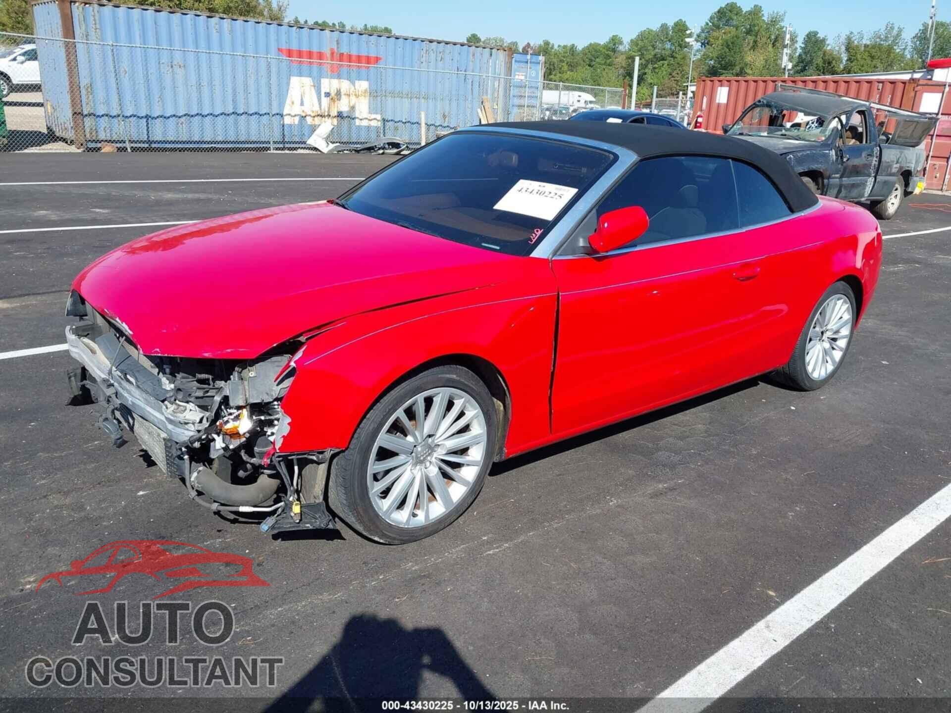 AUDI A5 2011 - WAULFAFHXBN020872