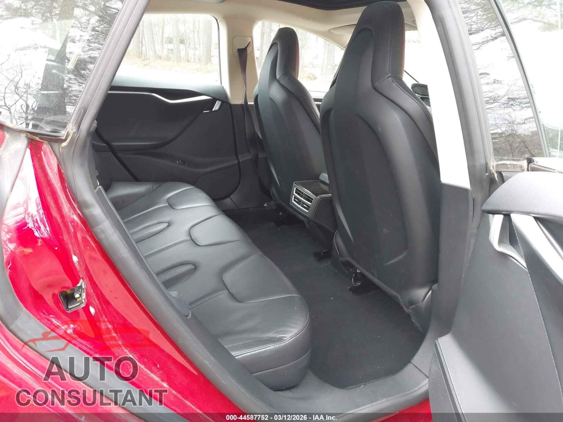 TESLA MODEL S 2014 - 5YJSA1S14EFP28737