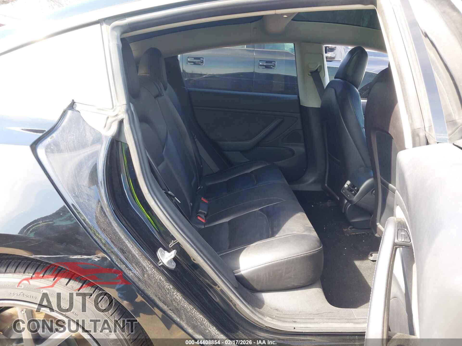 TESLA MODEL 3 2018 - 5YJ3E1EB1JF072021