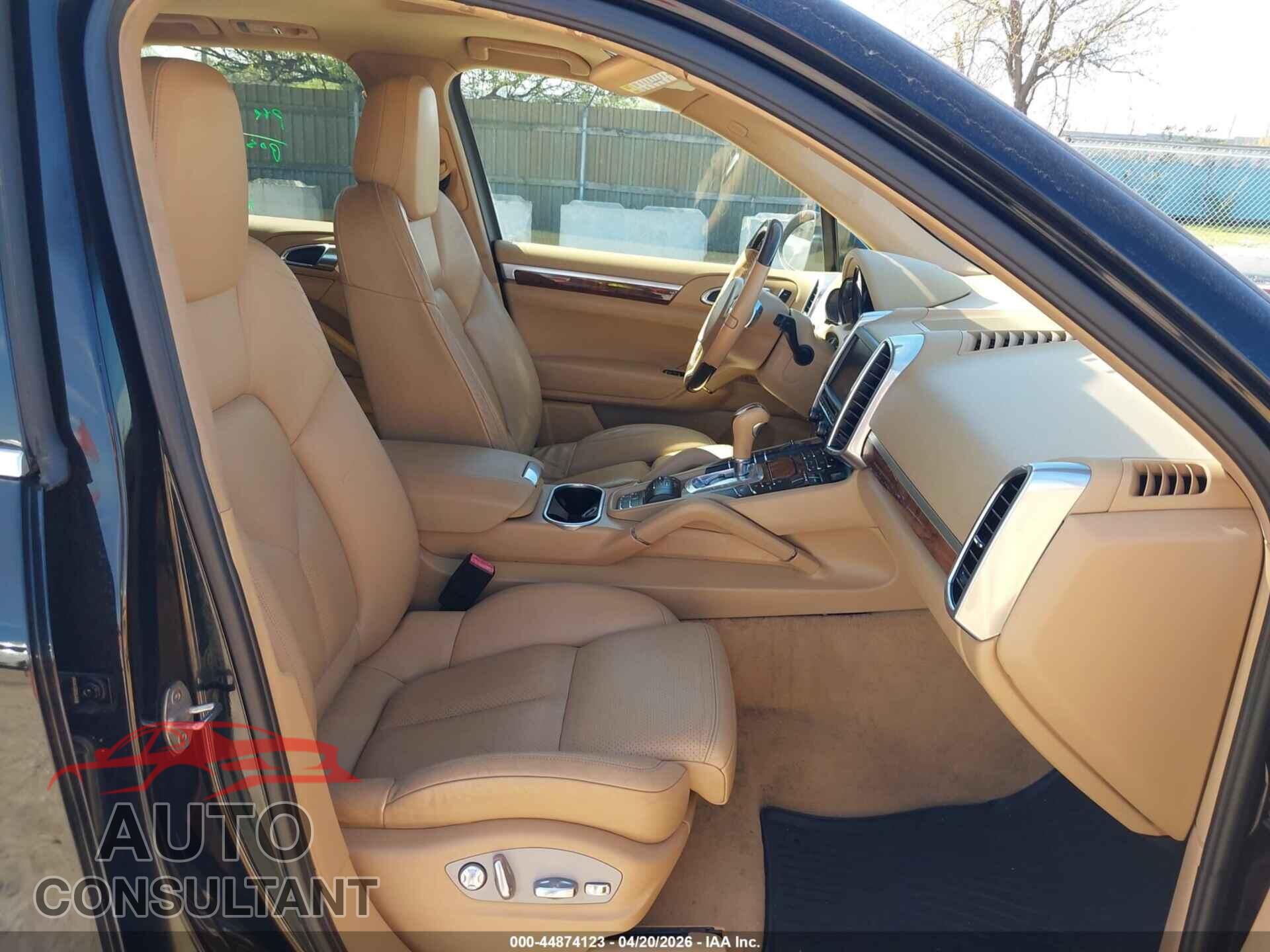 PORSCHE CAYENNE 2011 - WP1AB2A28BLA47206