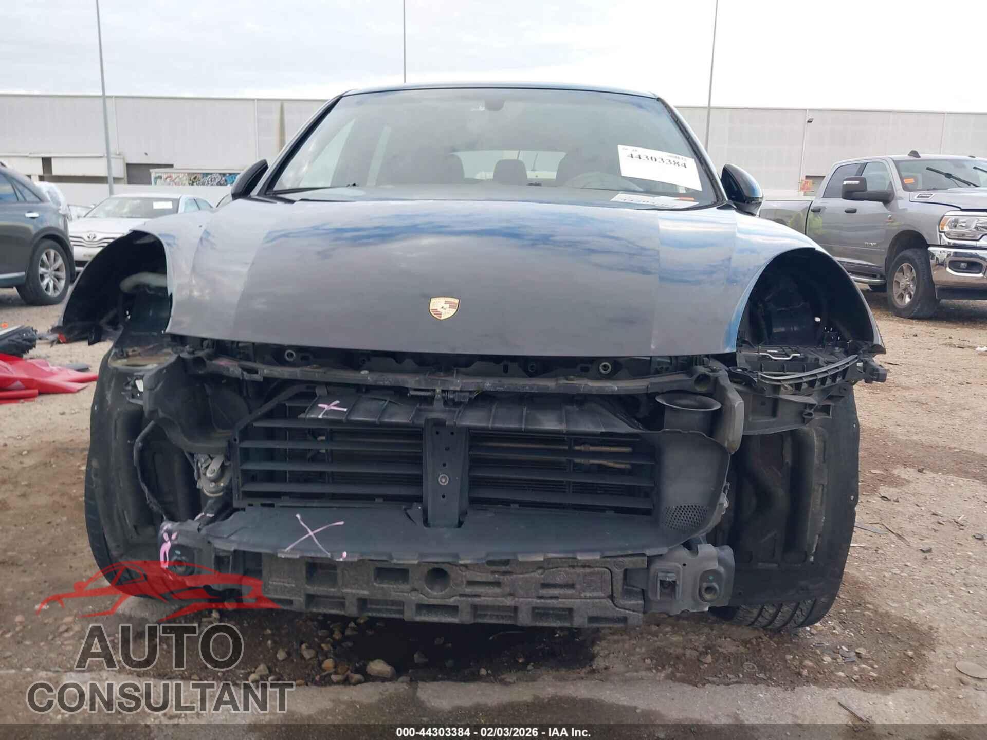 PORSCHE CAYENNE 2016 - WP1AA2A22GLA10078