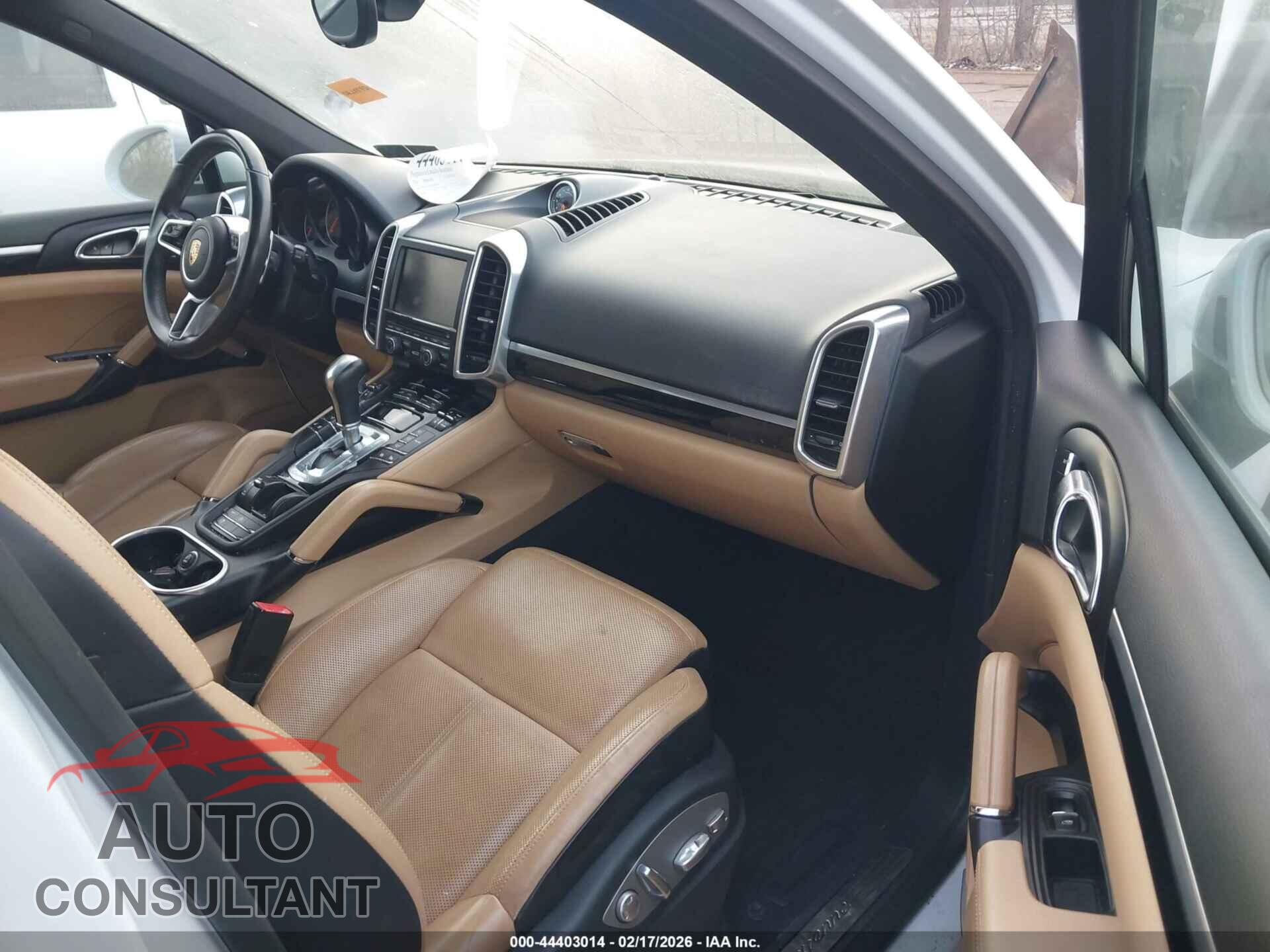 PORSCHE CAYENNE 2016 - WP1AA2A23GLA09960