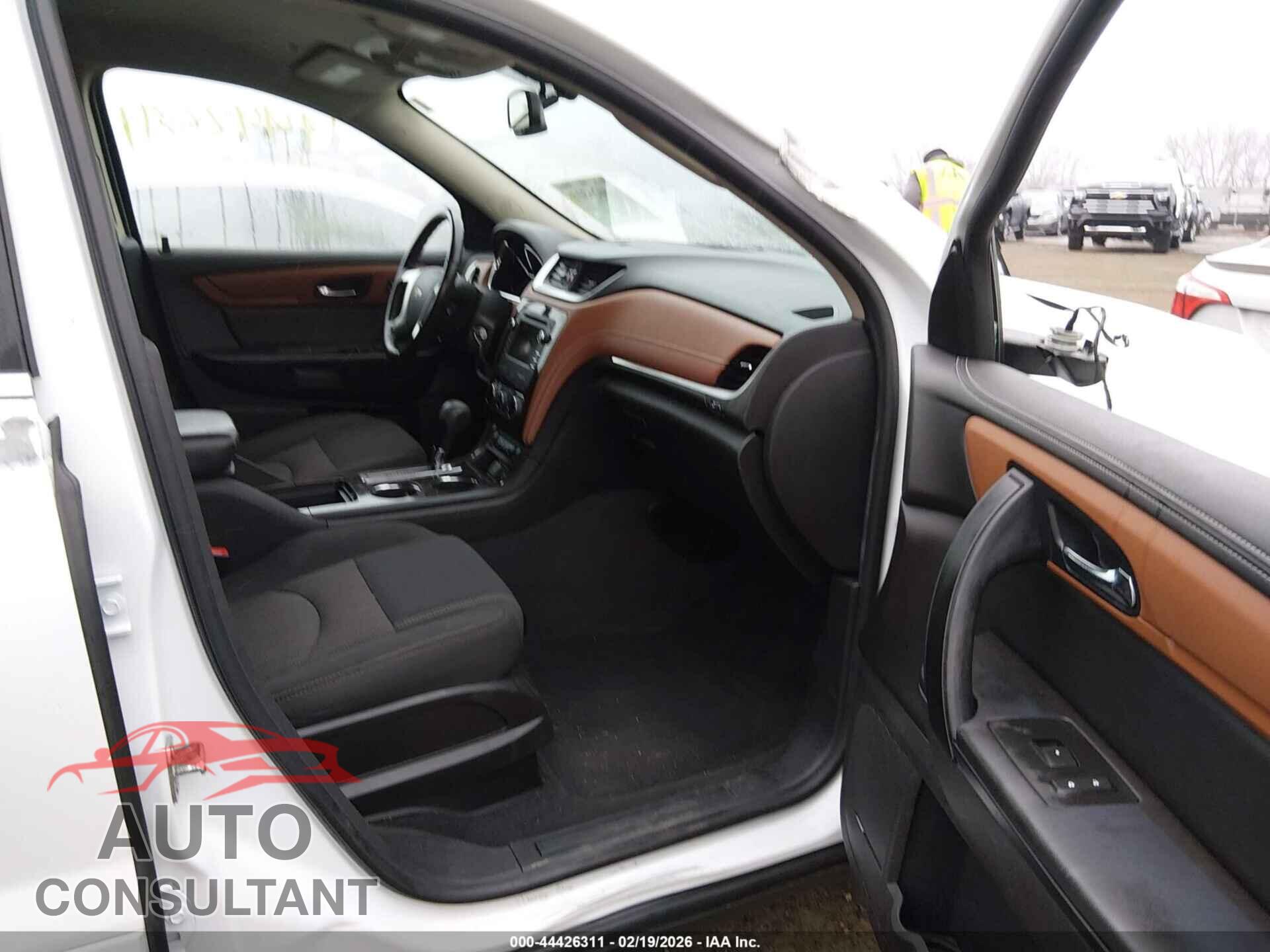 CHEVROLET TRAVERSE 2017 - 1GNKVHKD9HJ111409