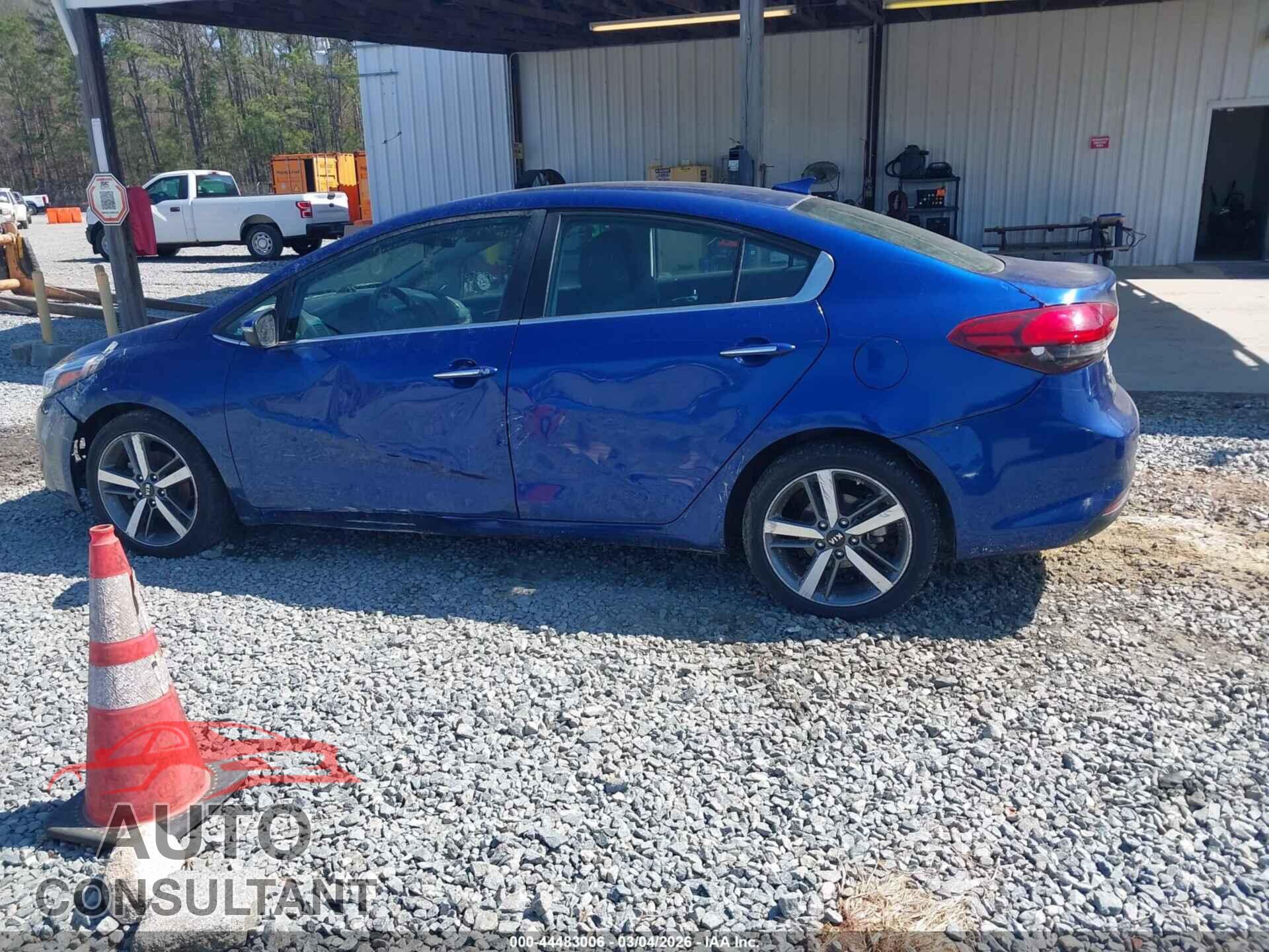 KIA FORTE 2017 - 3KPFL4A82HE117112