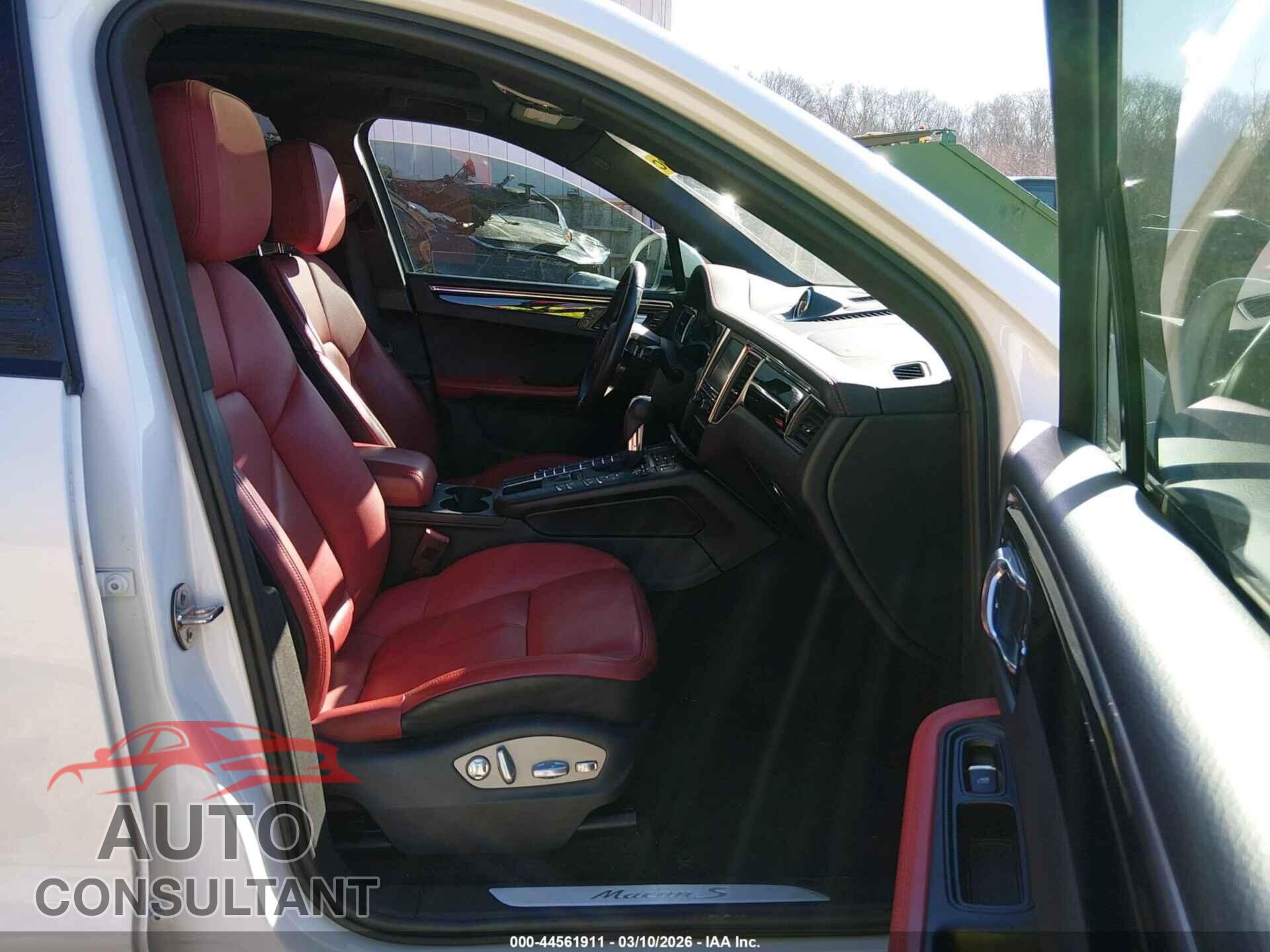 PORSCHE MACAN 2015 - WP1AB2A53FLB72534