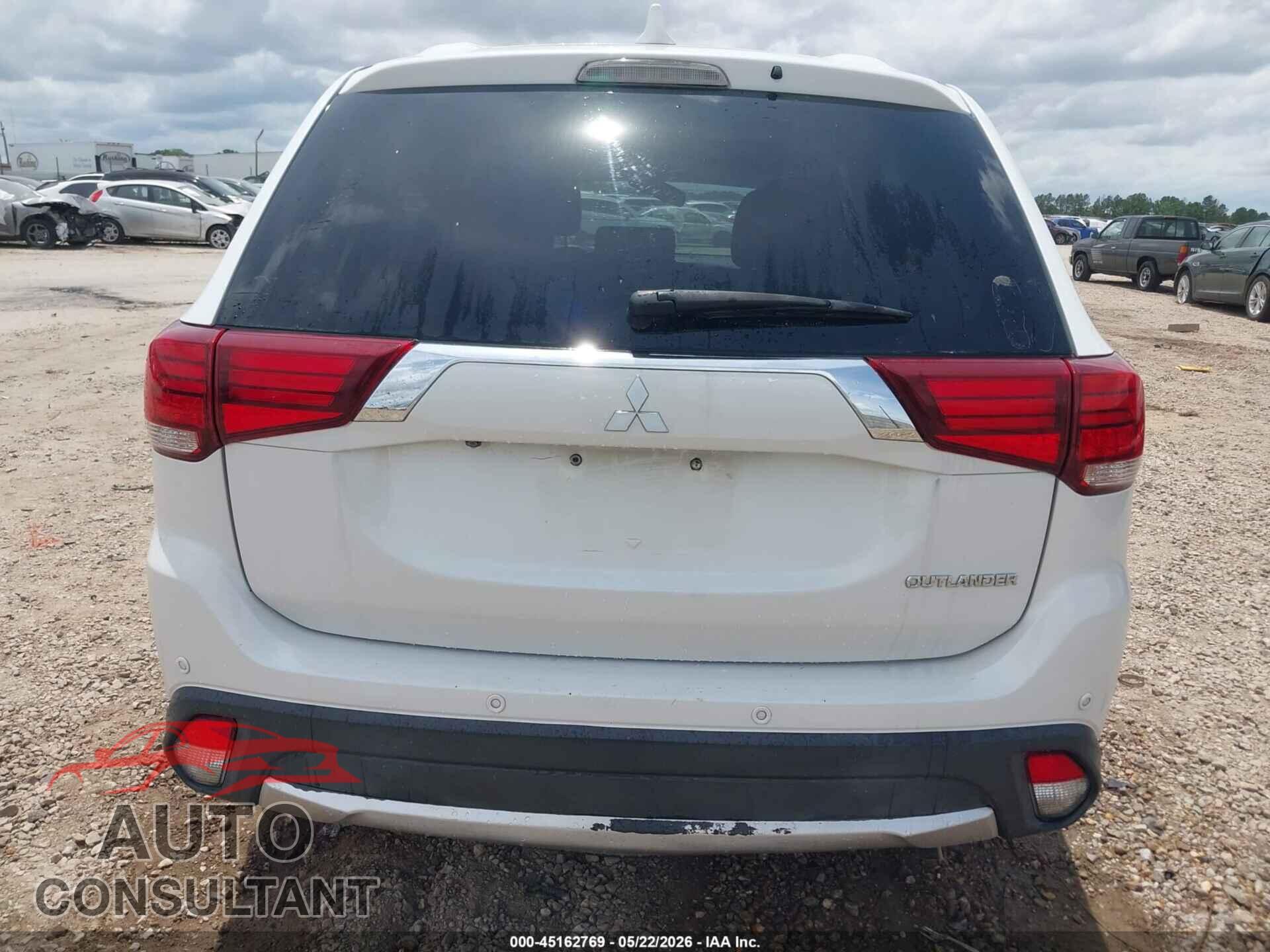 MITSUBISHI OUTLANDER 2017 - JA4AD3A34HZ001012