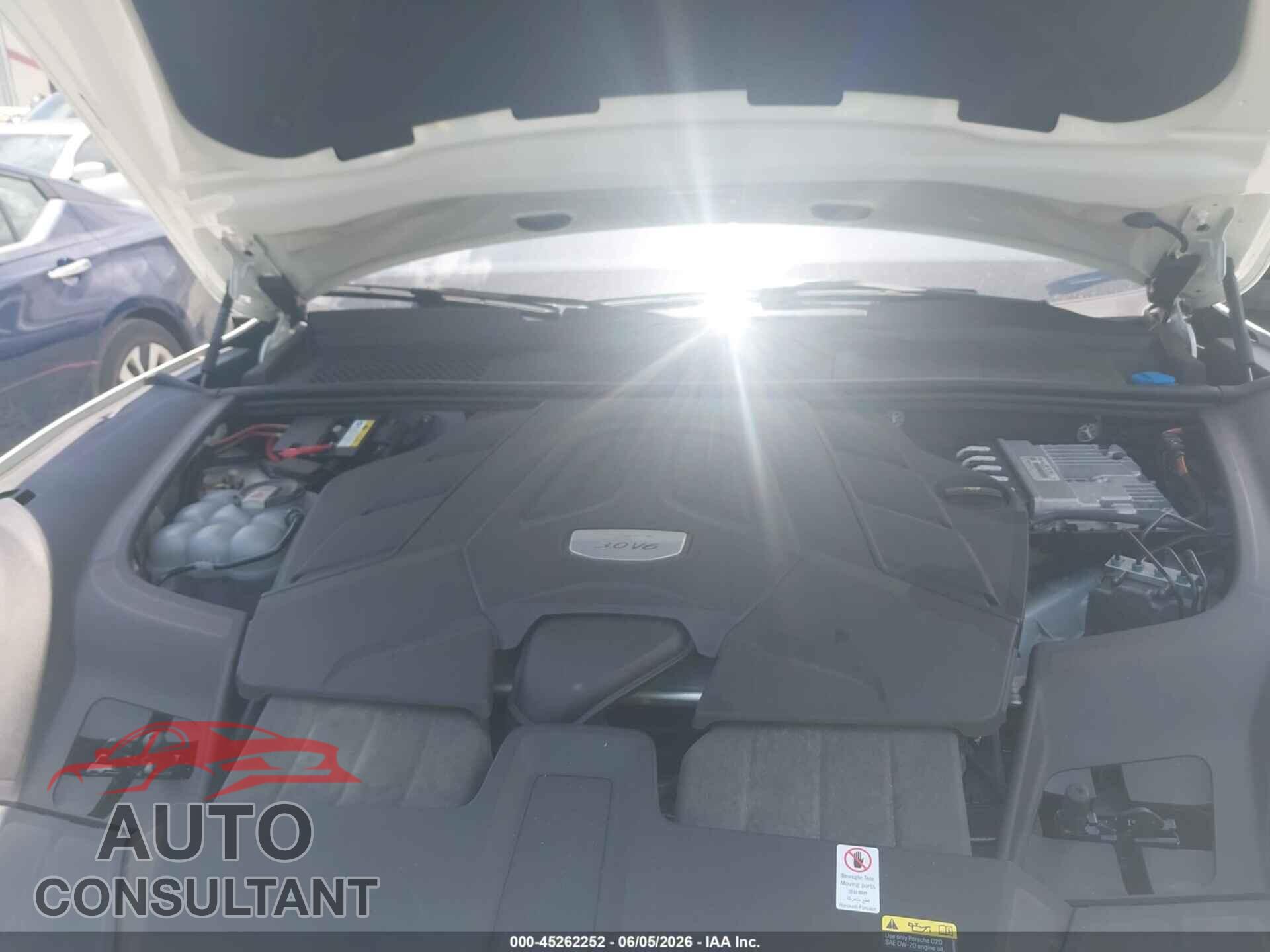 PORSCHE CAYENNE 2022 - WP1AA2AY9NDA04922