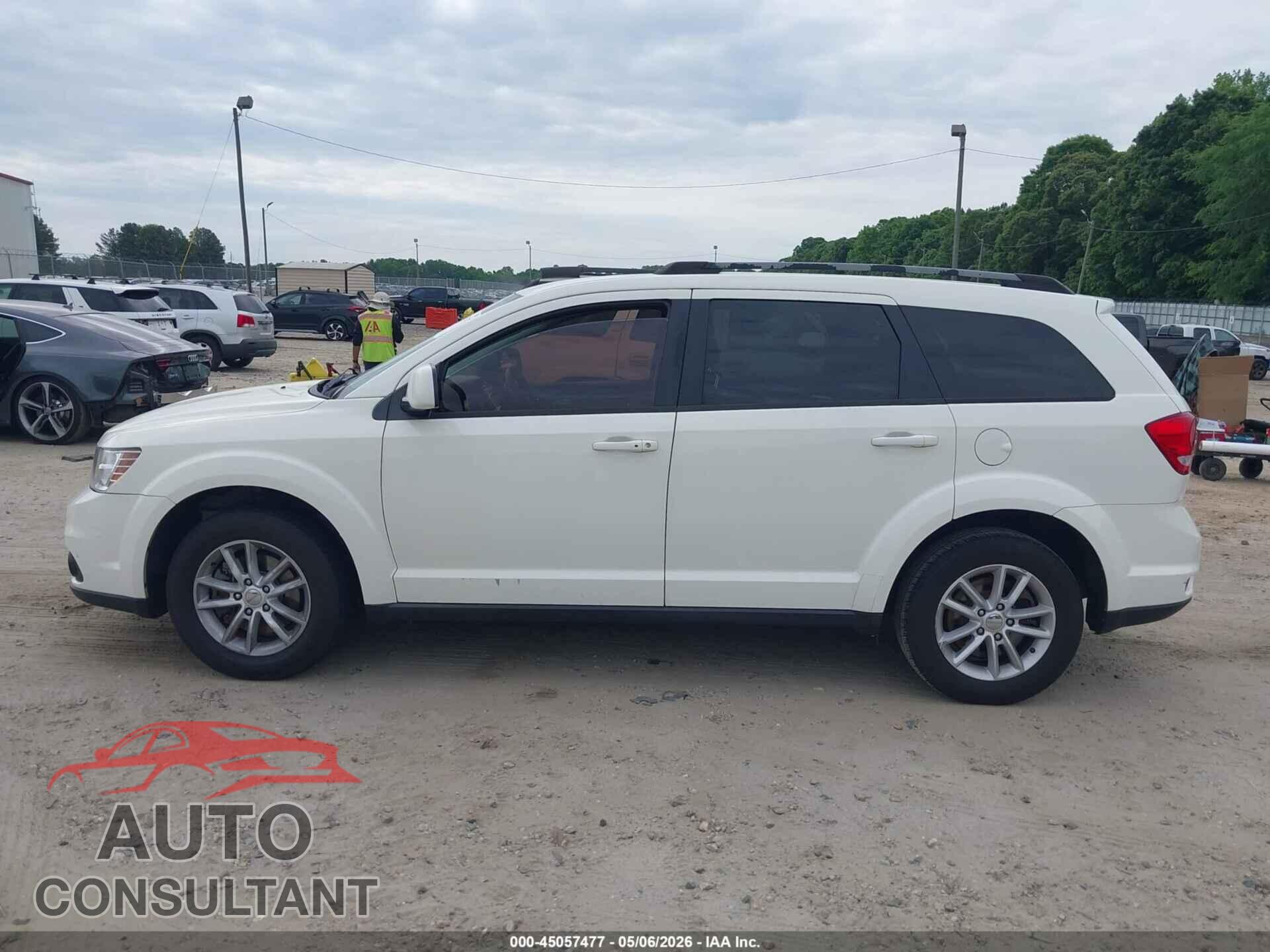 DODGE JOURNEY 2017 - 3C4PDCBB4HT695939