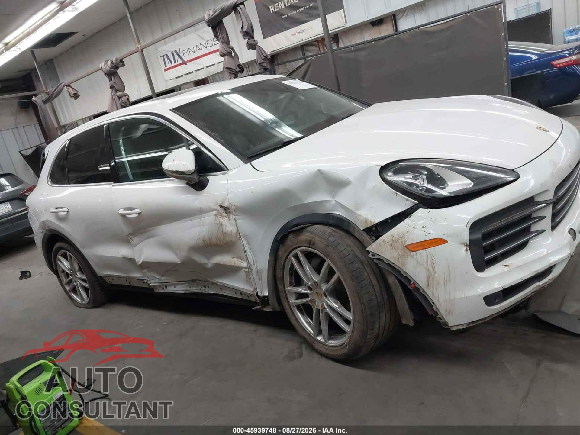 PORSCHE CAYENNE 2019 - WP1AA2AY3KDA08184